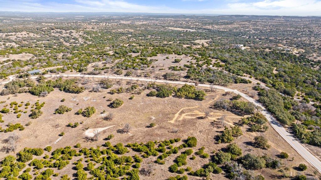 Image 7 of 40 For 529 Skyline Dr