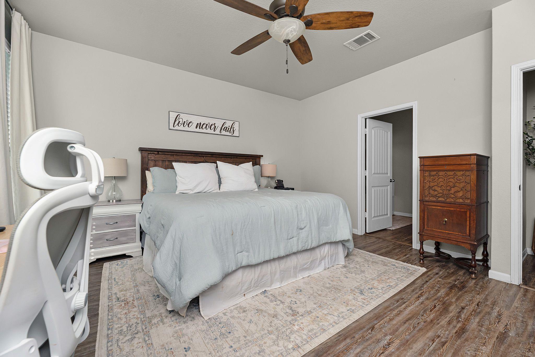 Image 11 of 19 For 484 Copper Hill Dr