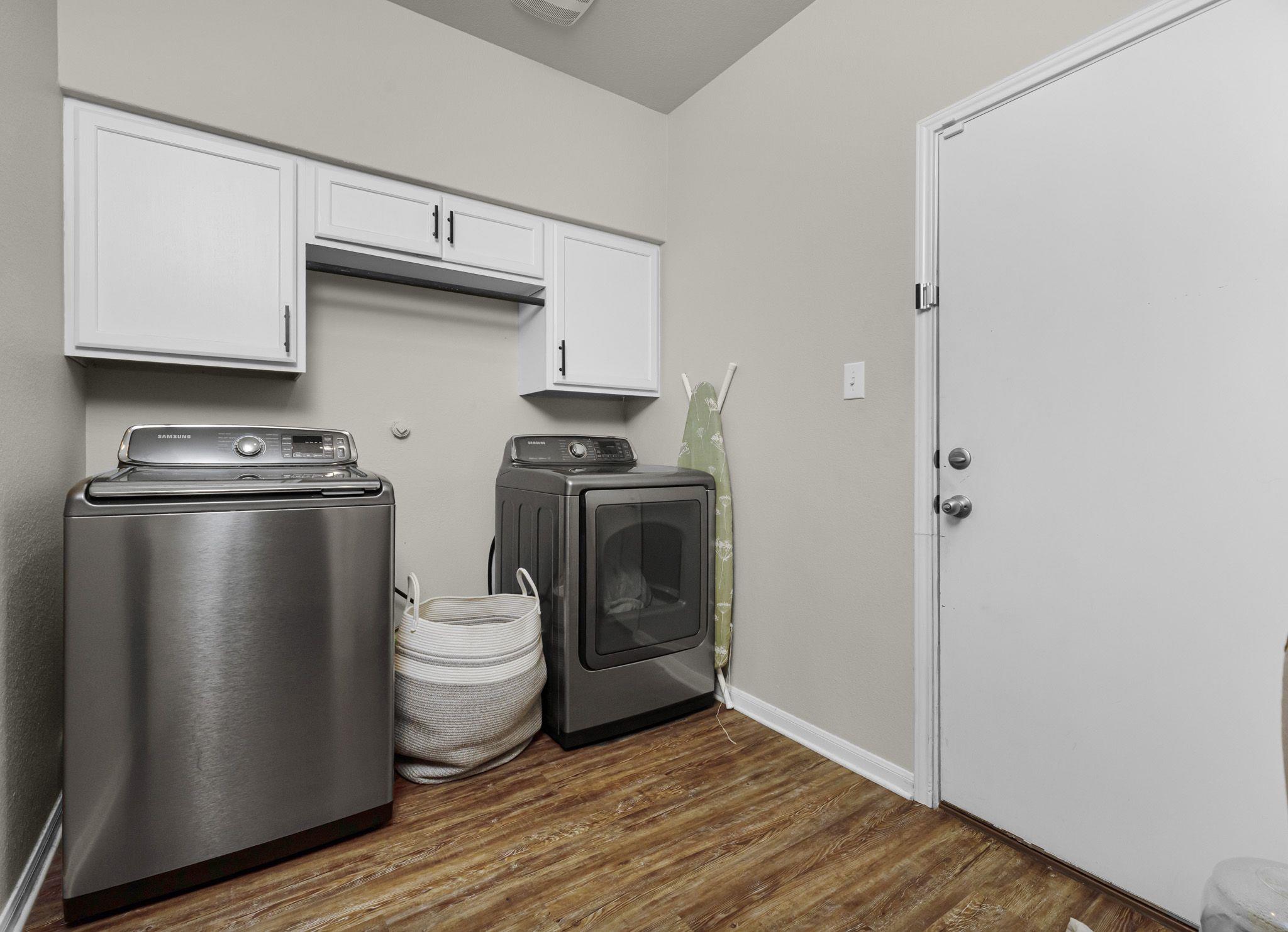 Image 17 of 19 For 484 Copper Hill Dr