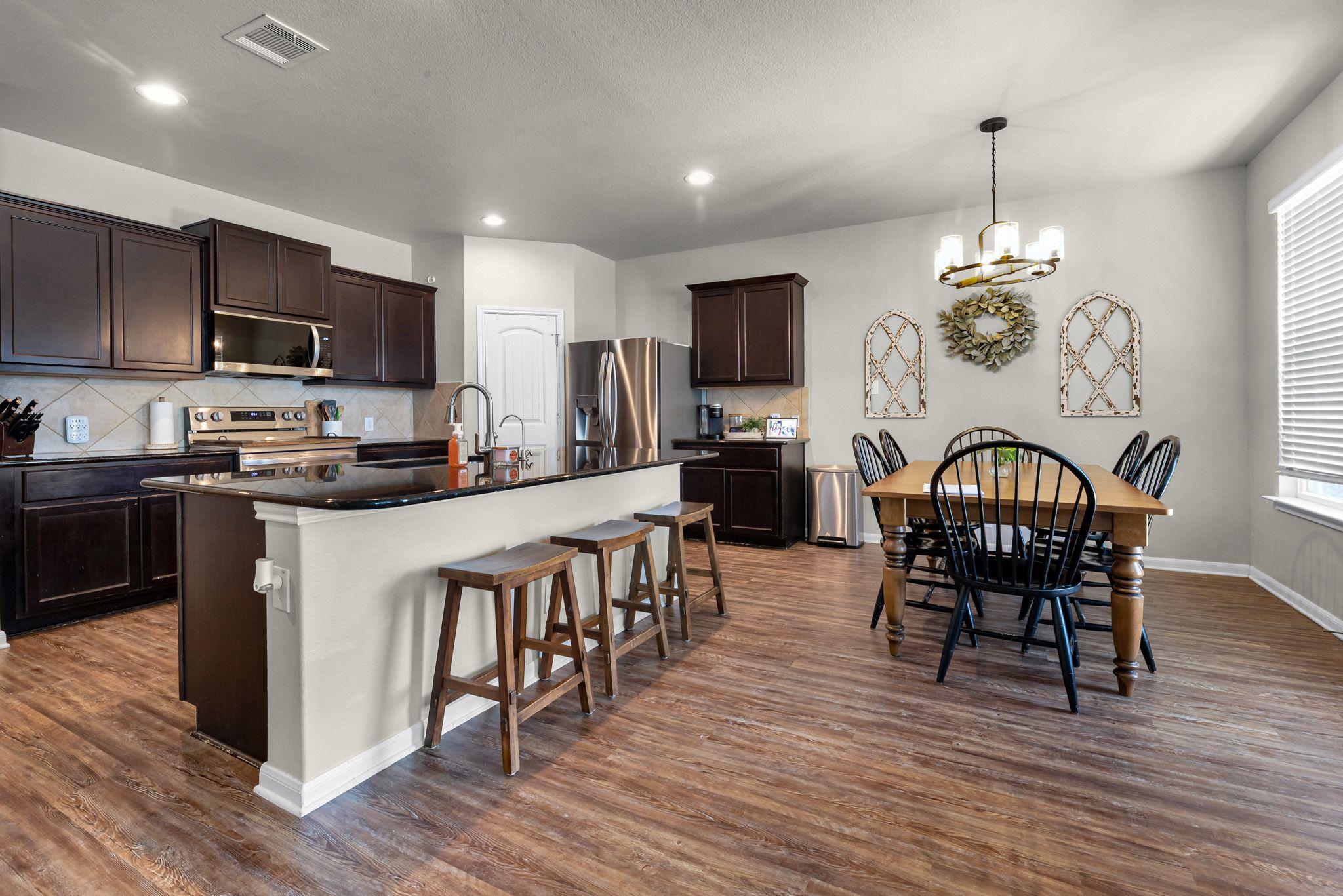 Image 4 of 19 For 484 Copper Hill Dr