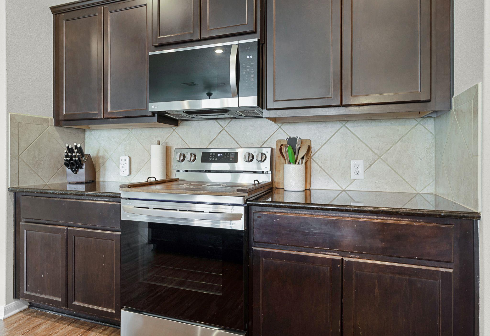 Image 7 of 19 For 484 Copper Hill Dr