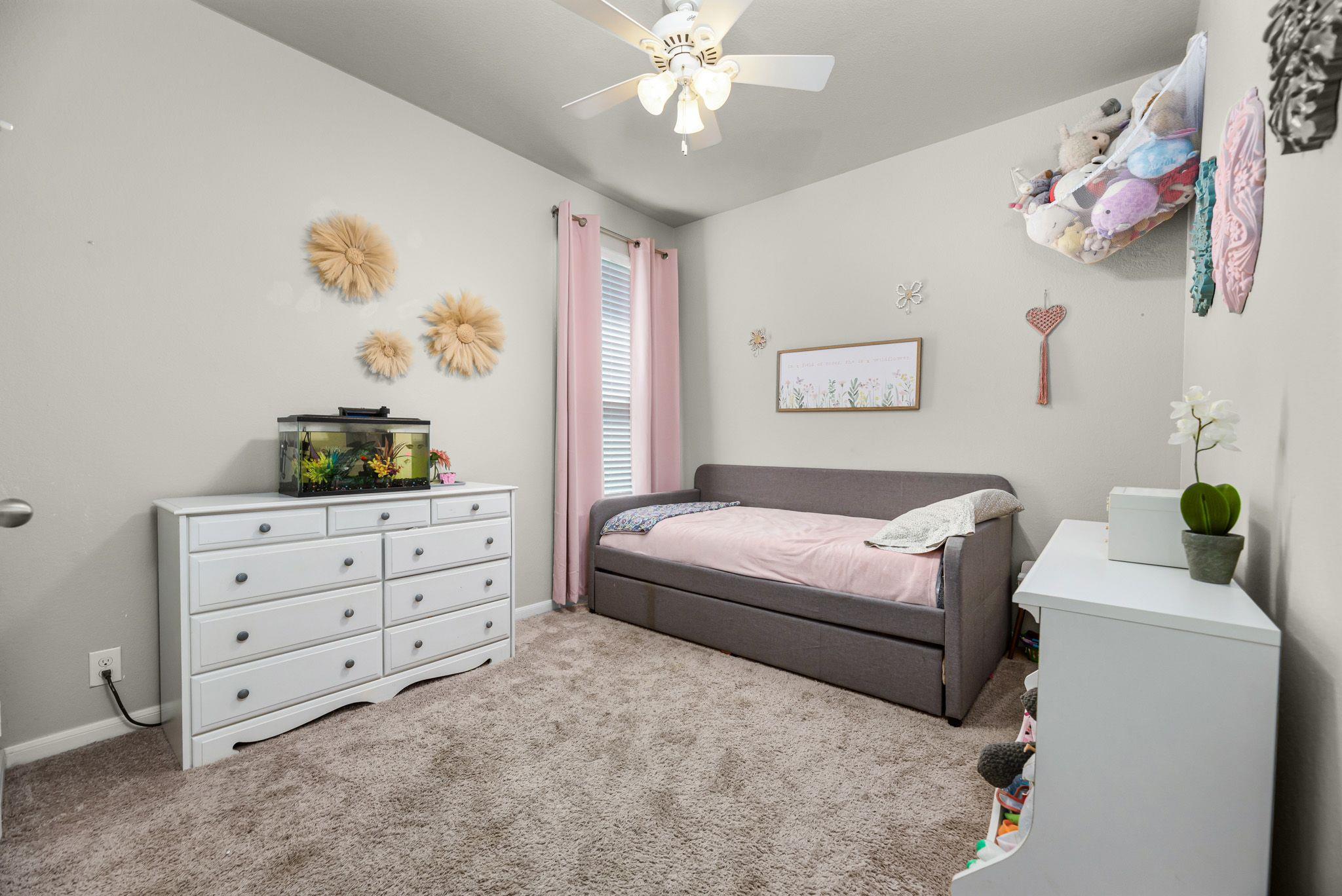 Image 8 of 19 For 484 Copper Hill Dr