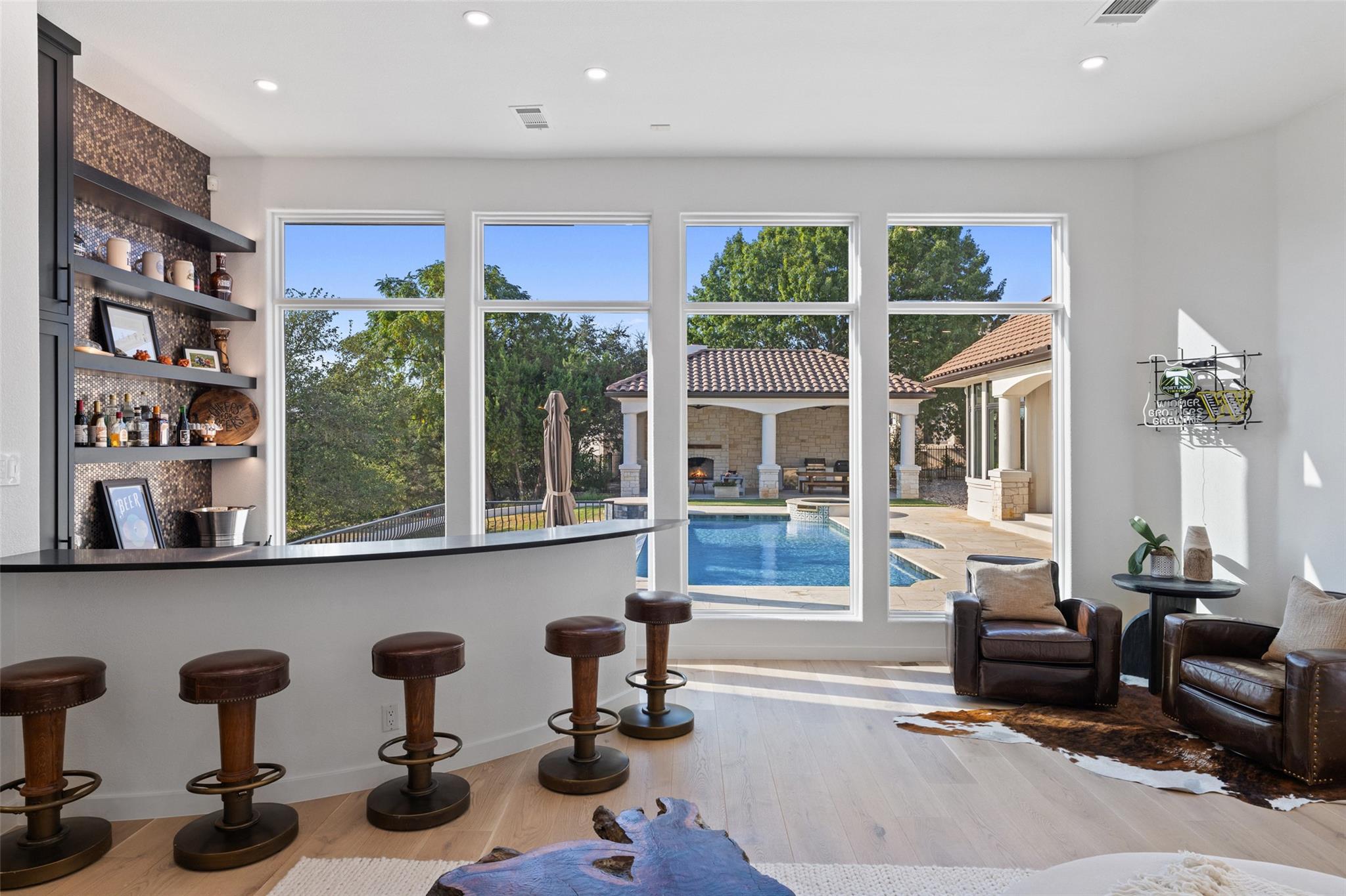 Image 16 of 40 For 211 Bella Cima Dr