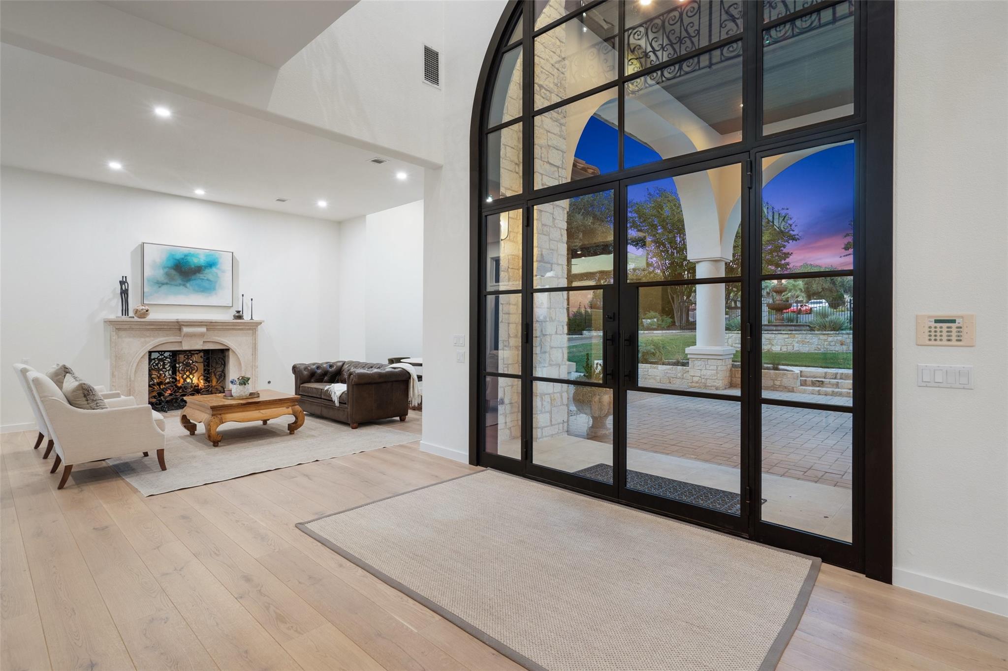 Image 8 of 40 For 211 Bella Cima Dr