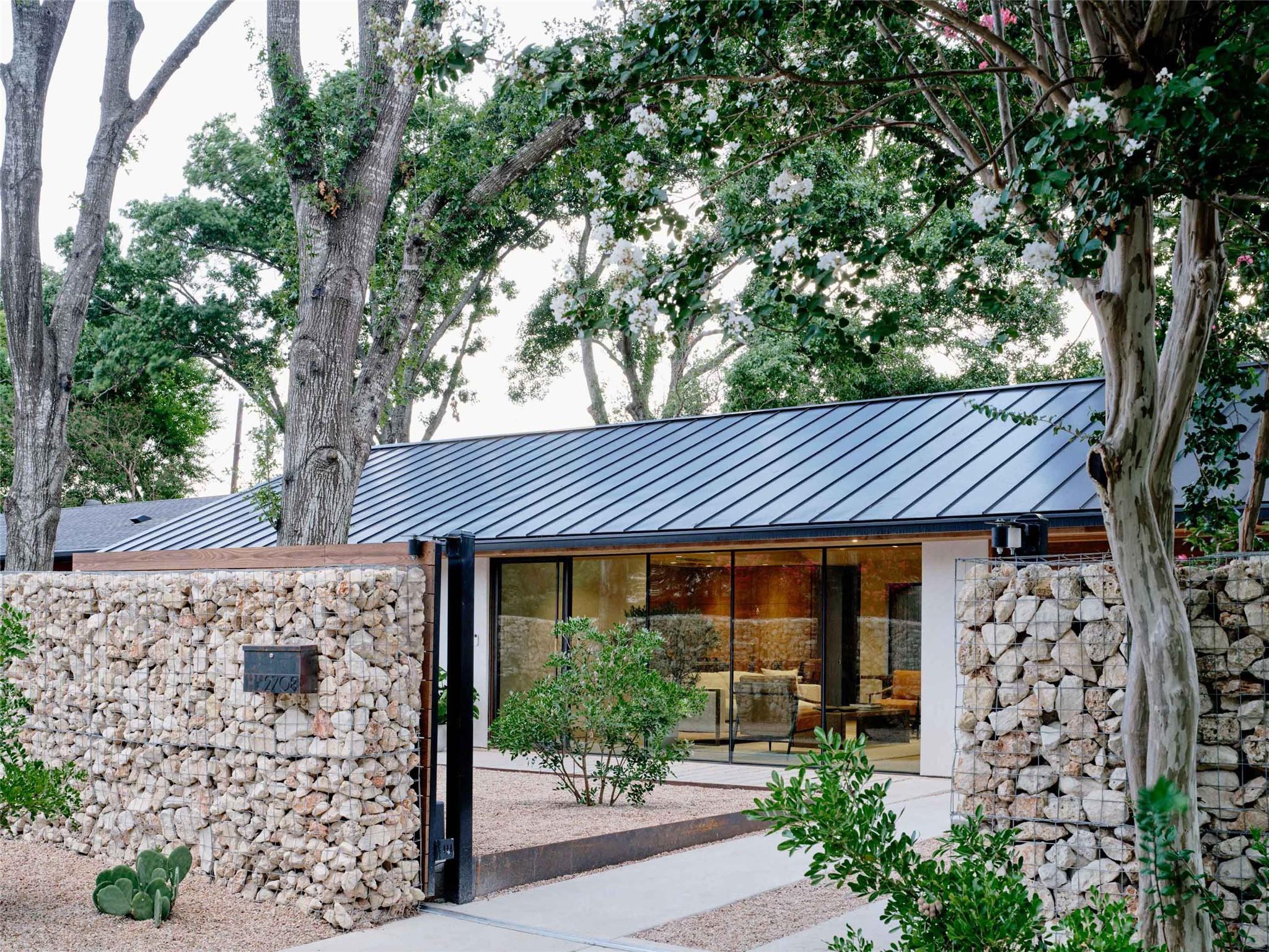Details for 2708 Friar Tuck Ln, Austin, TX 78704