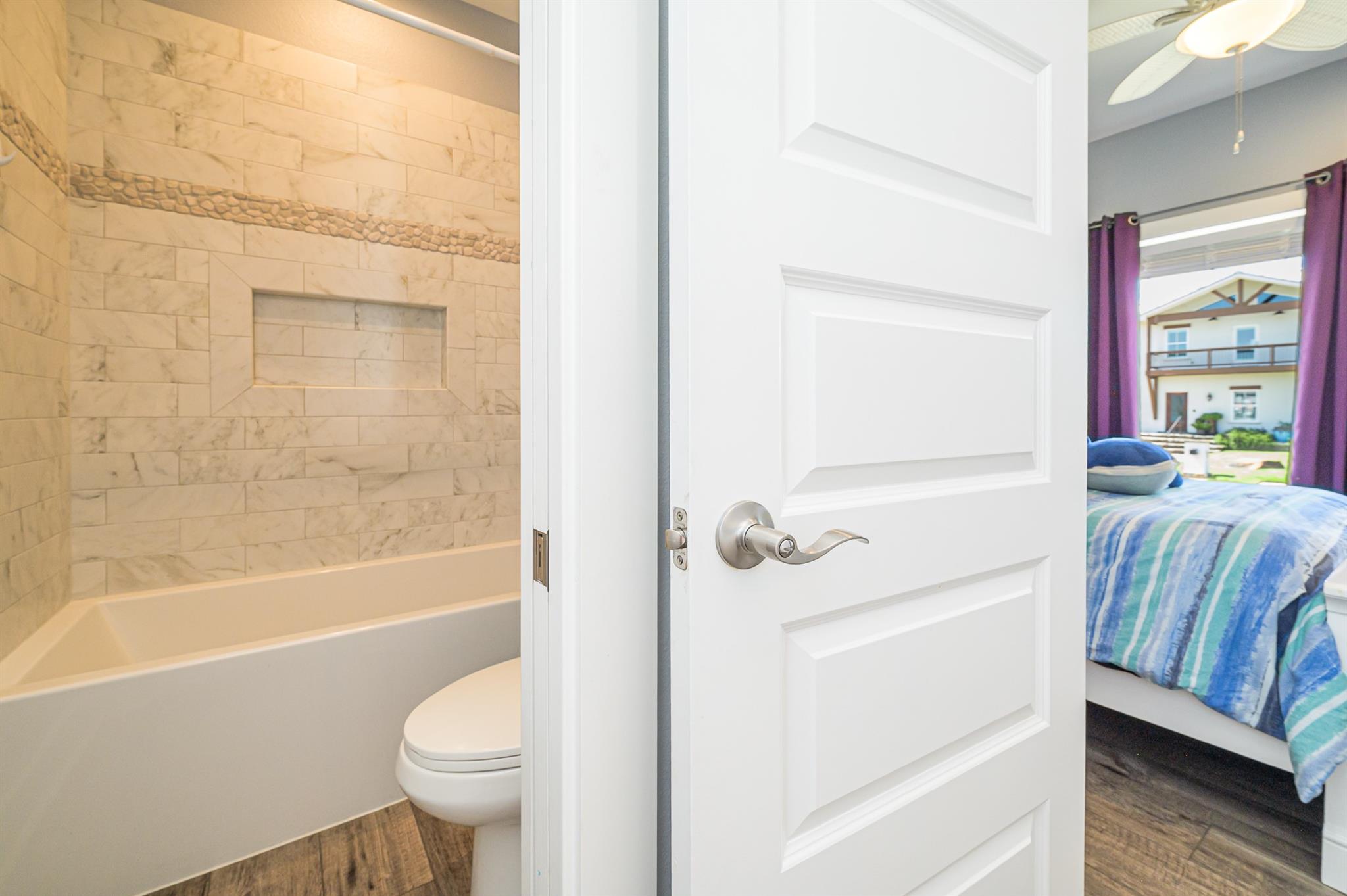 Image 33 of 40 For 14 Luau Ln