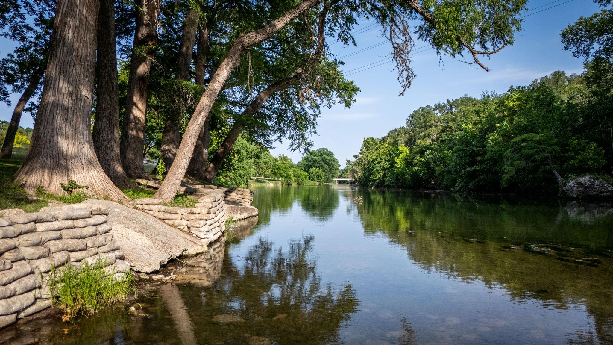 Image 11 of 40 For 1106 Hillcrest Dr