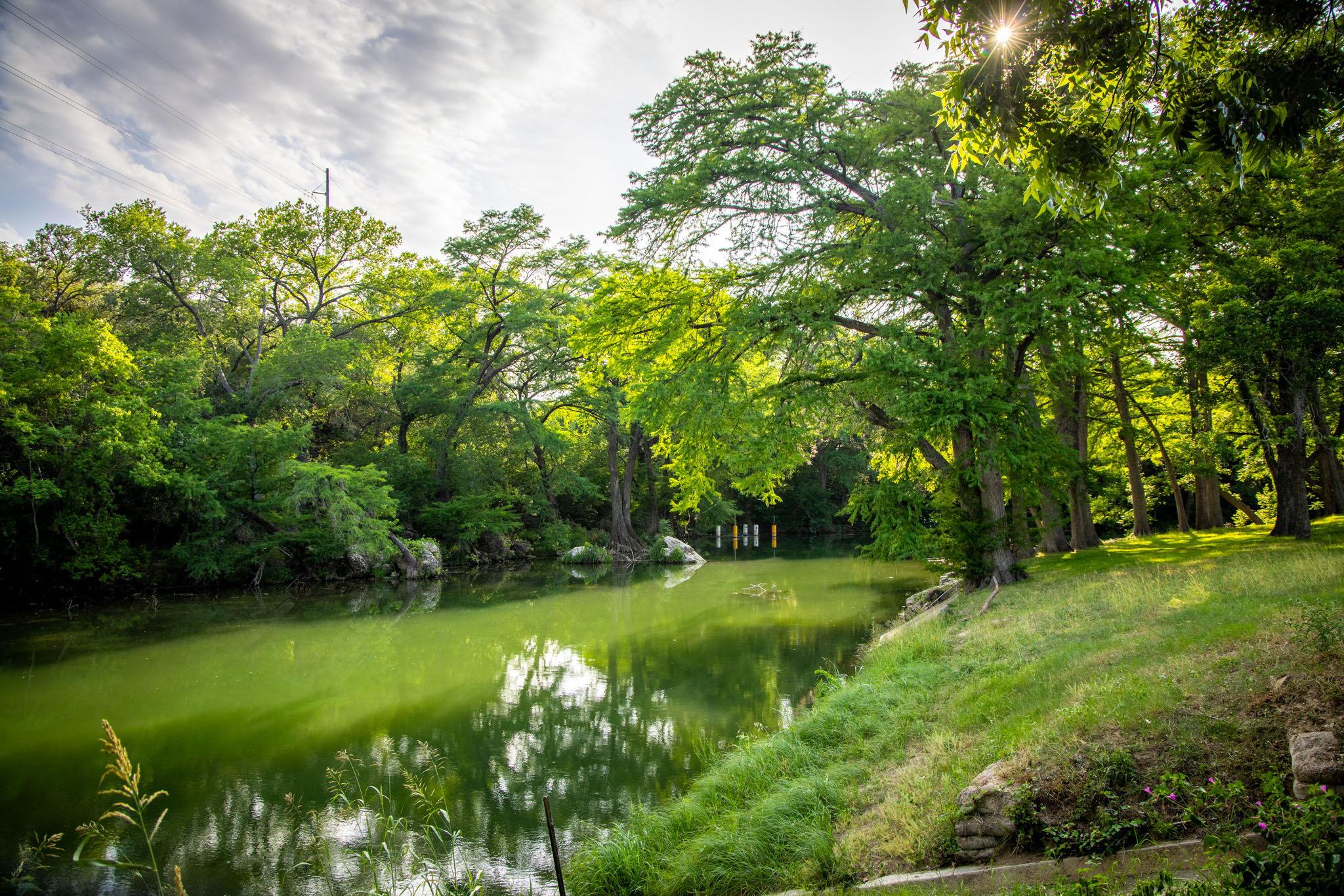 Image 2 of 40 For 1106 Hillcrest Dr