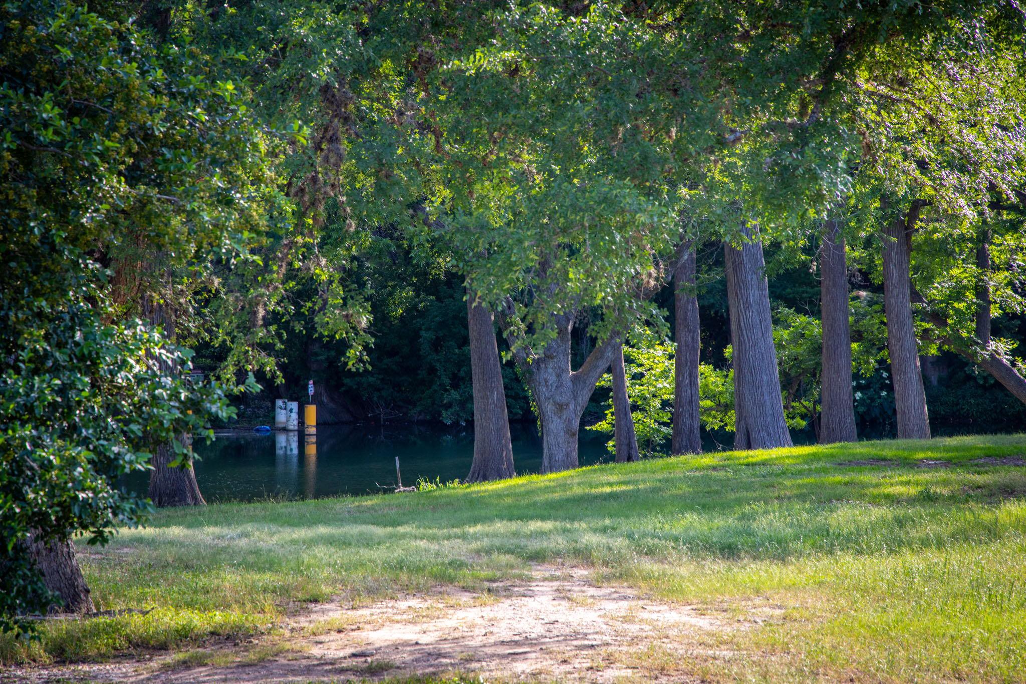 Image 35 of 40 For 1106 Hillcrest Dr