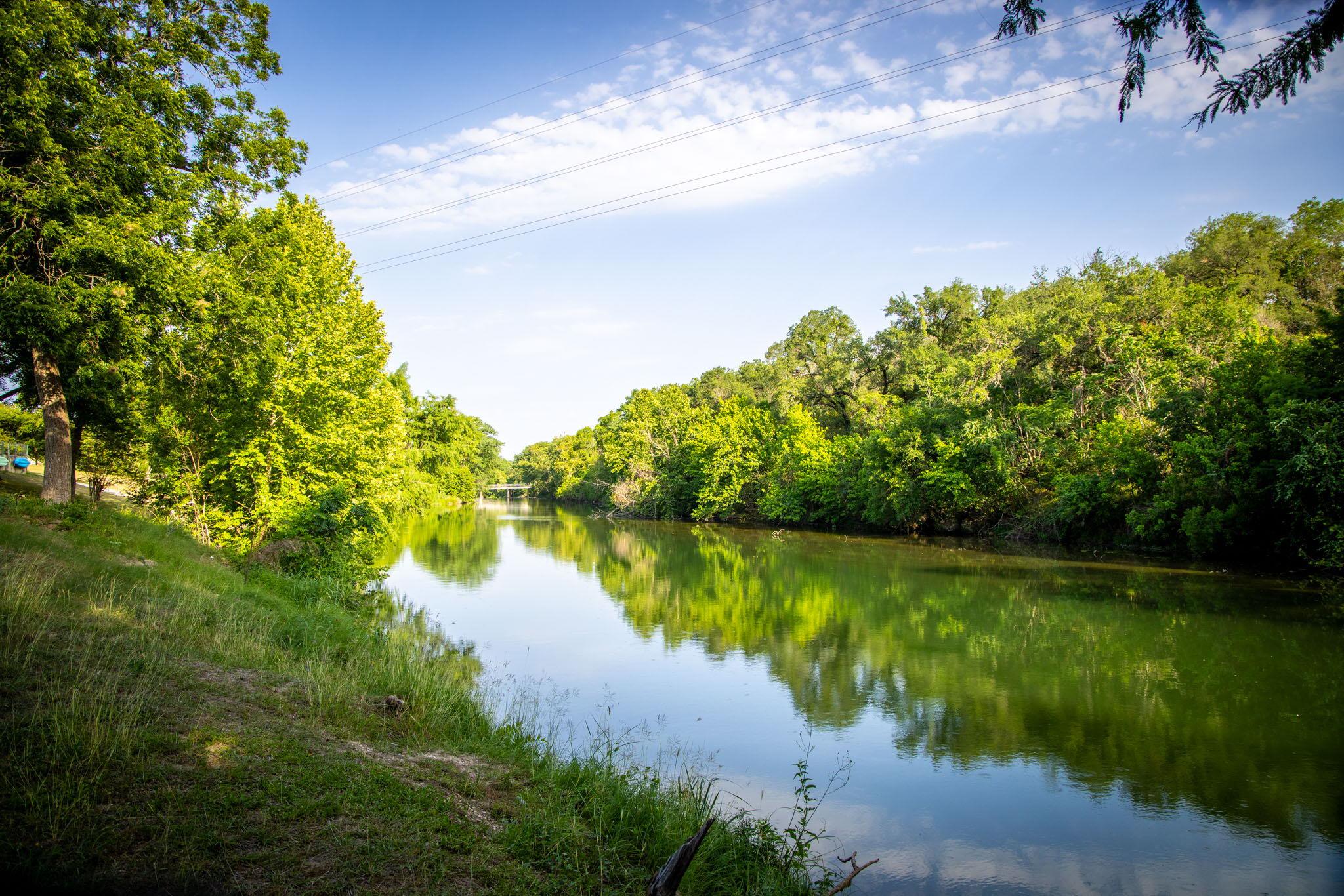 Image 8 of 40 For 1106 Hillcrest Dr