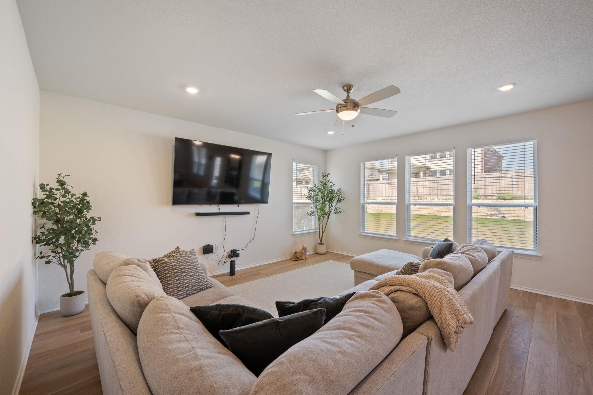 Image 3 of 22 For 3609 Lapio Way