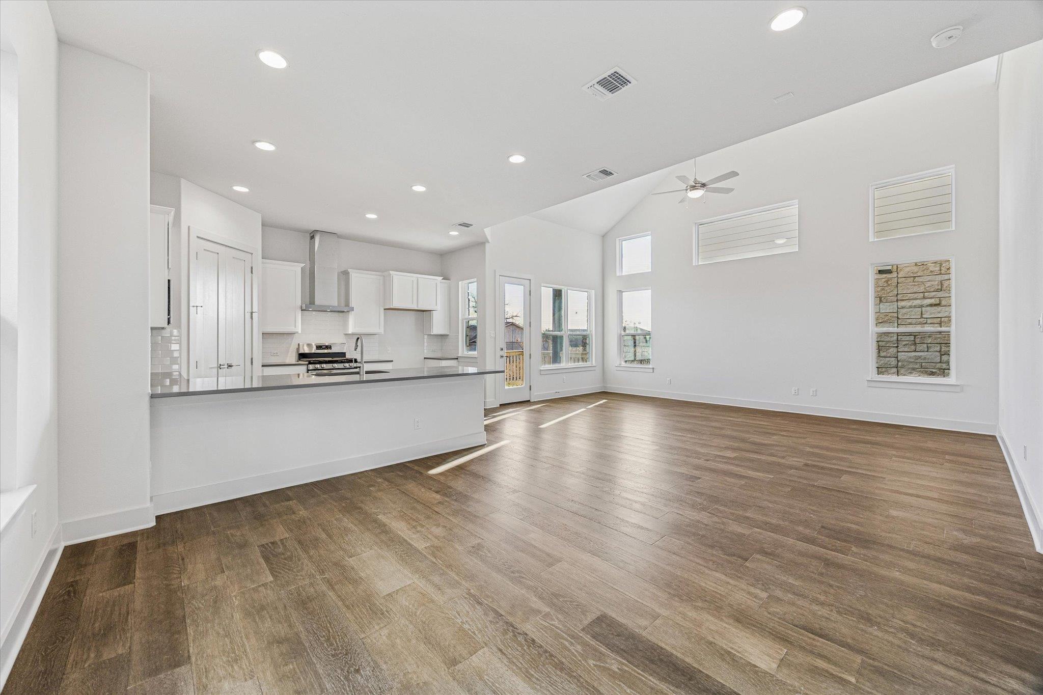 Details for 1531 Red Bud Ln 24, Round Rock, TX 78665