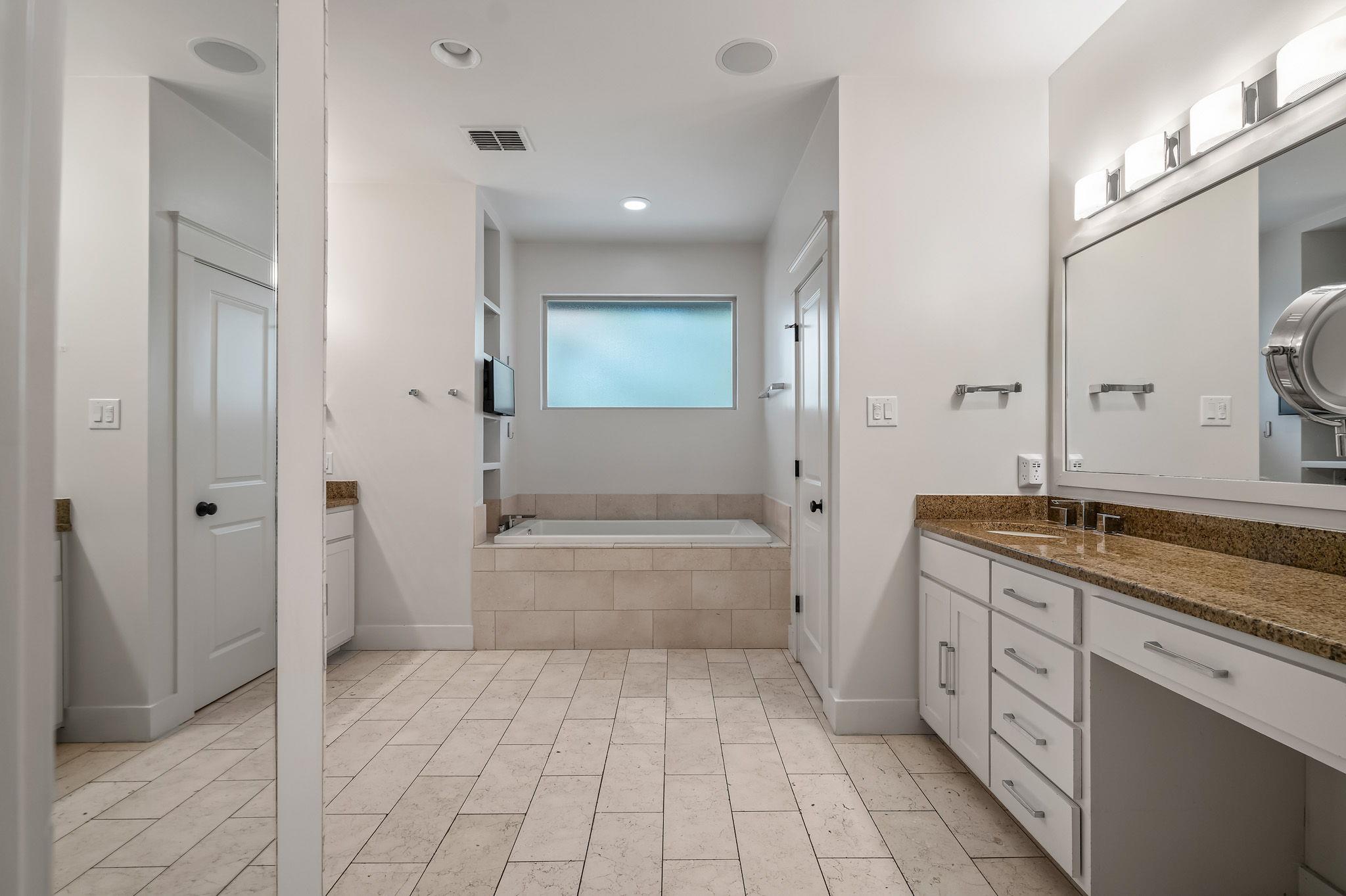 Image 33 of 40 For 7202 Running Rope Cir