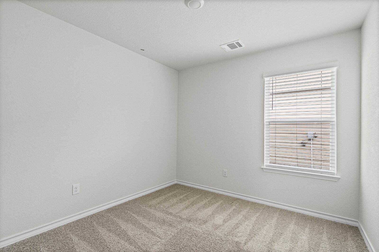 Image 14 of 18 For 388 Arbor Hills