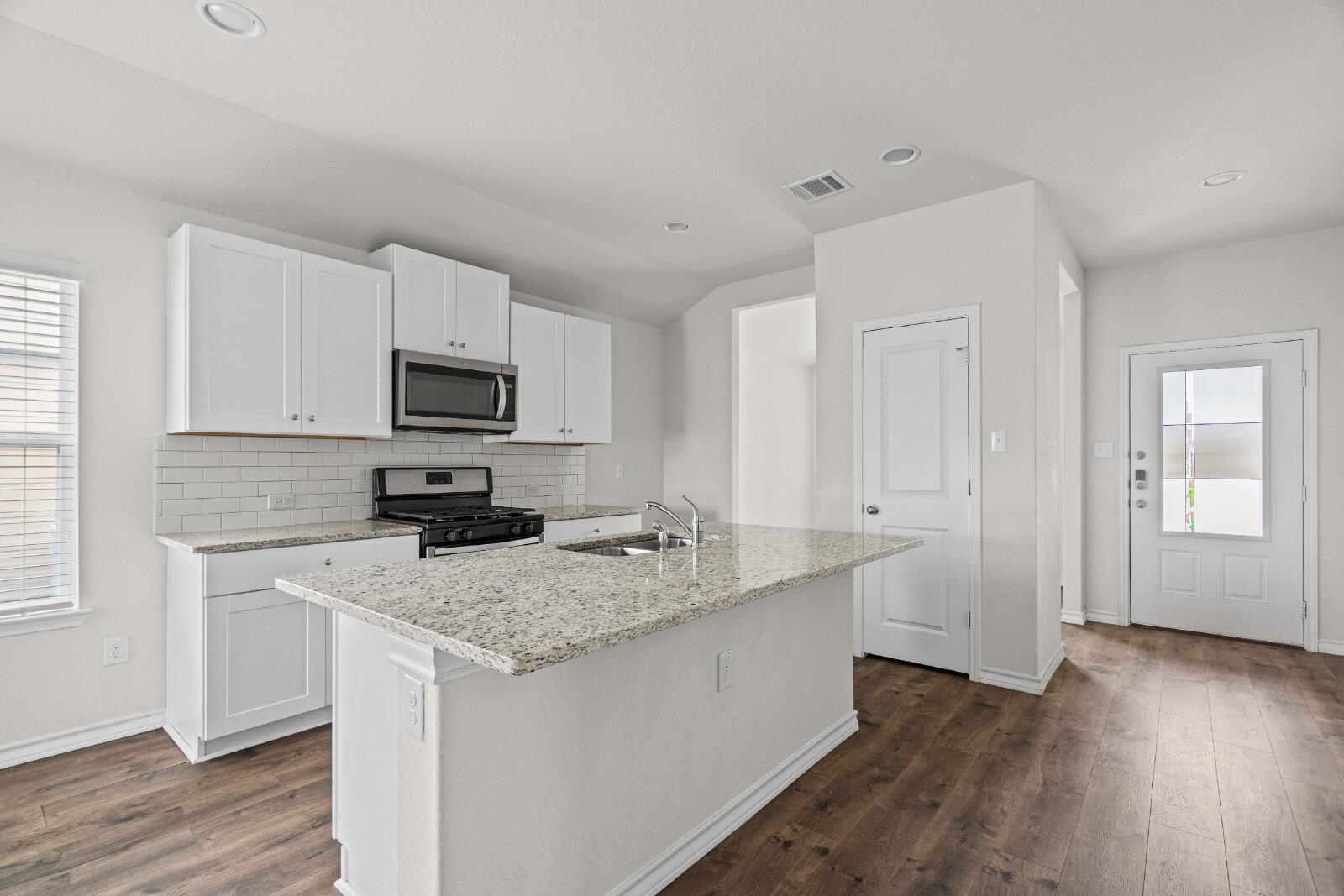 Image 4 of 18 For 388 Arbor Hills