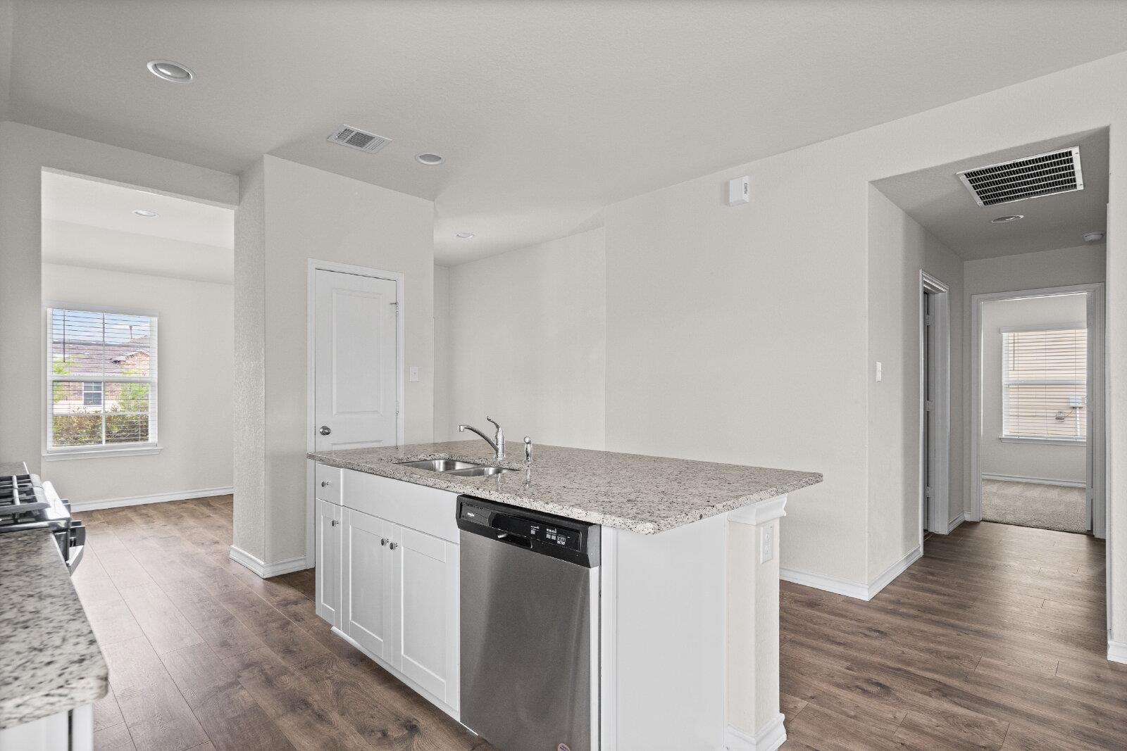 Image 5 of 18 For 388 Arbor Hills