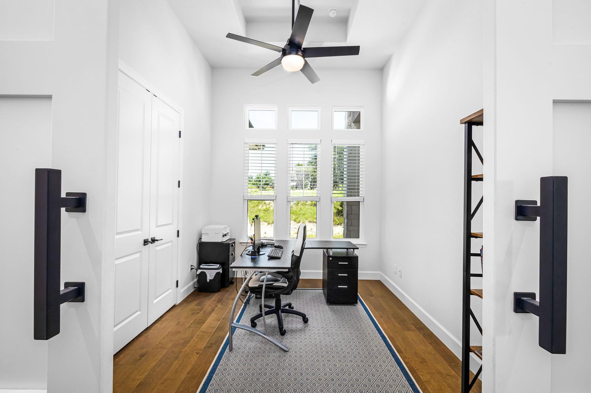 Image 25 of 40 For 1471 Redcloud Peak Dr