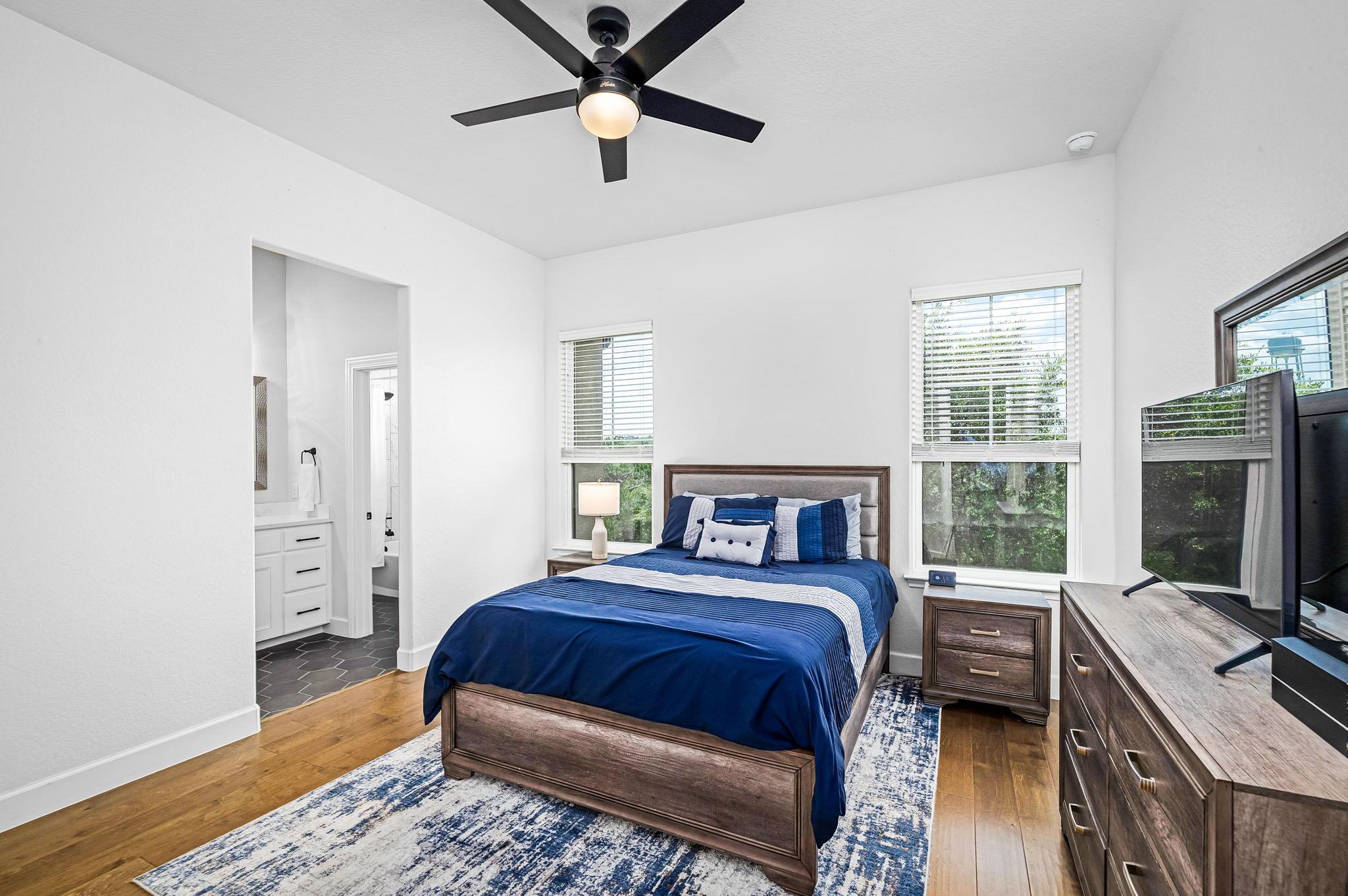 Image 27 of 40 For 1471 Redcloud Peak Dr