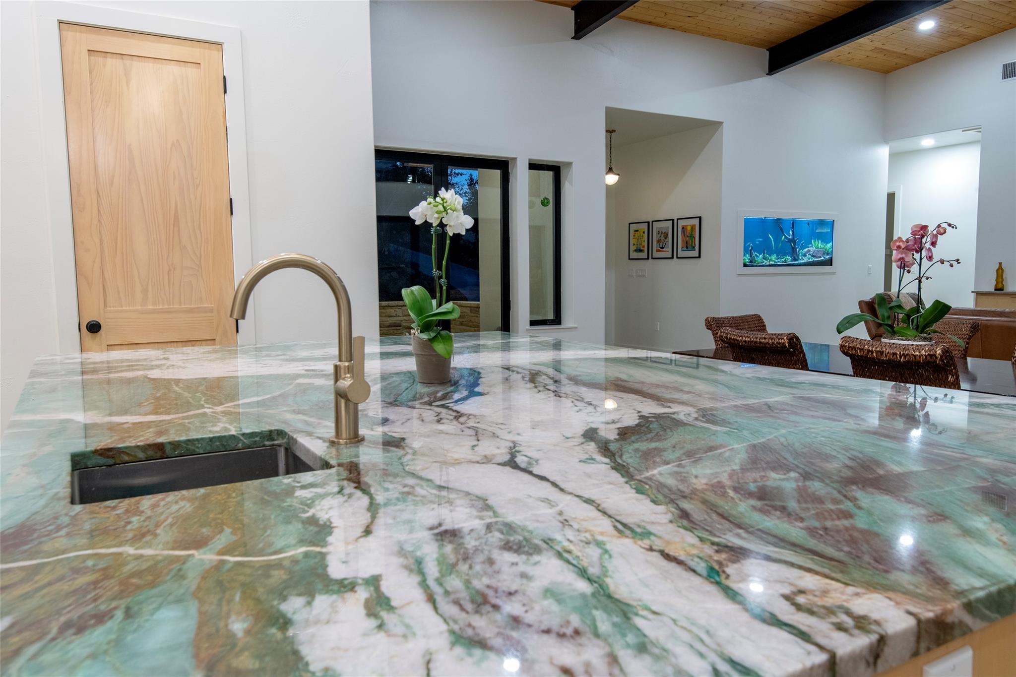 Image 38 of 40 For 247 Peninsula Dr