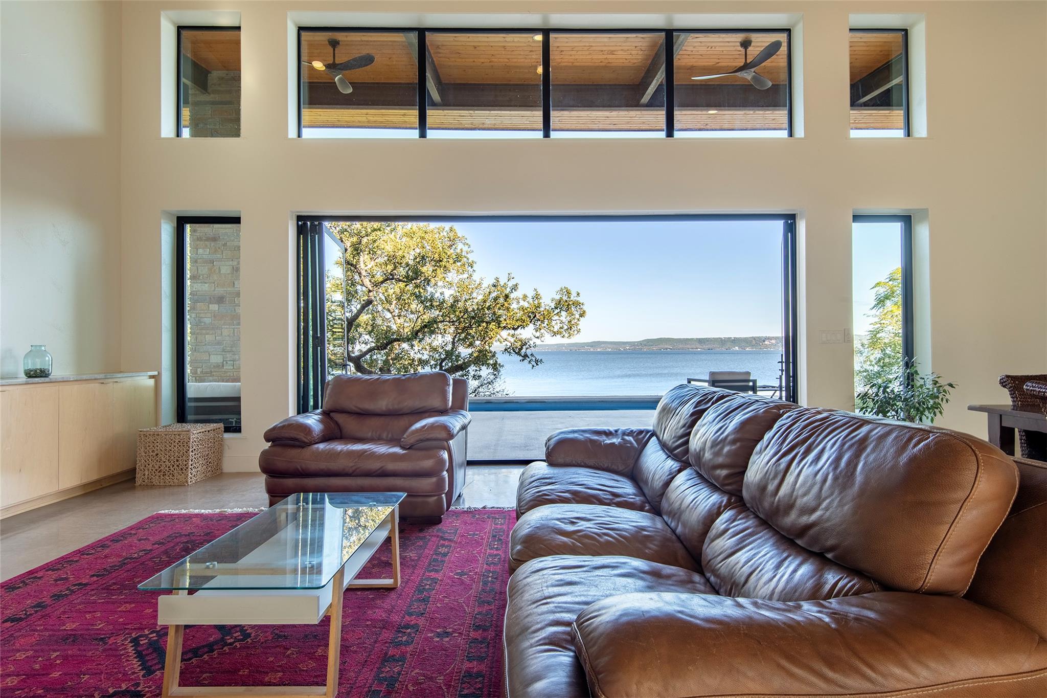 Image 6 of 40 For 247 Peninsula Dr