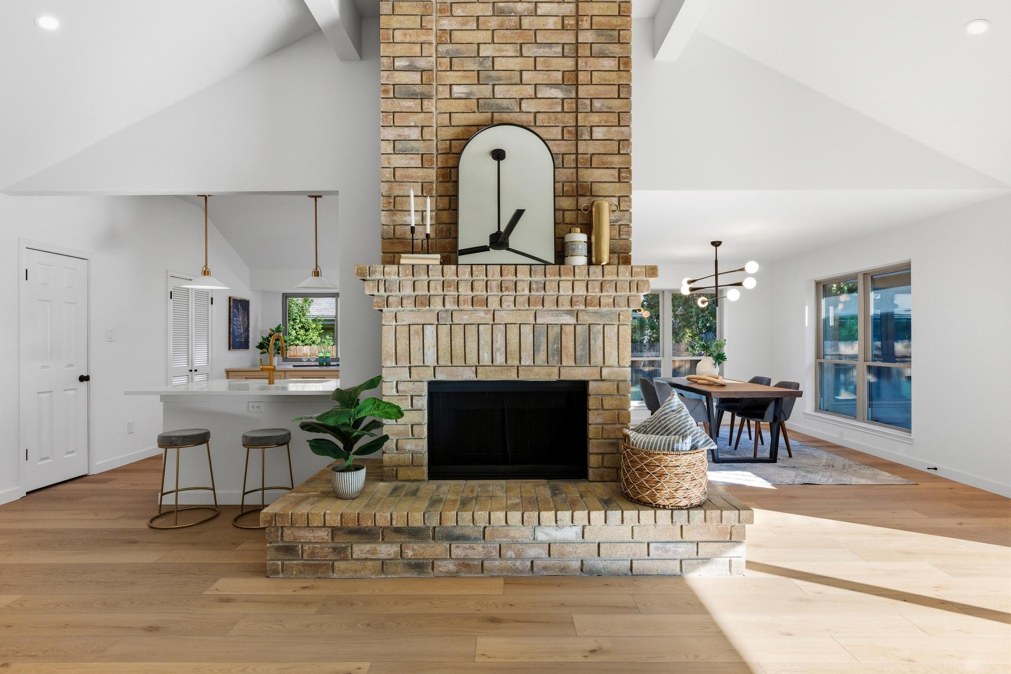 Image 4 of 27 For 12805 Tantara Dr