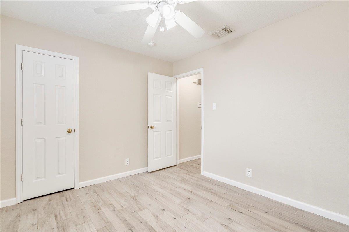 Image 17 of 27 For 1142 Stone Gdn