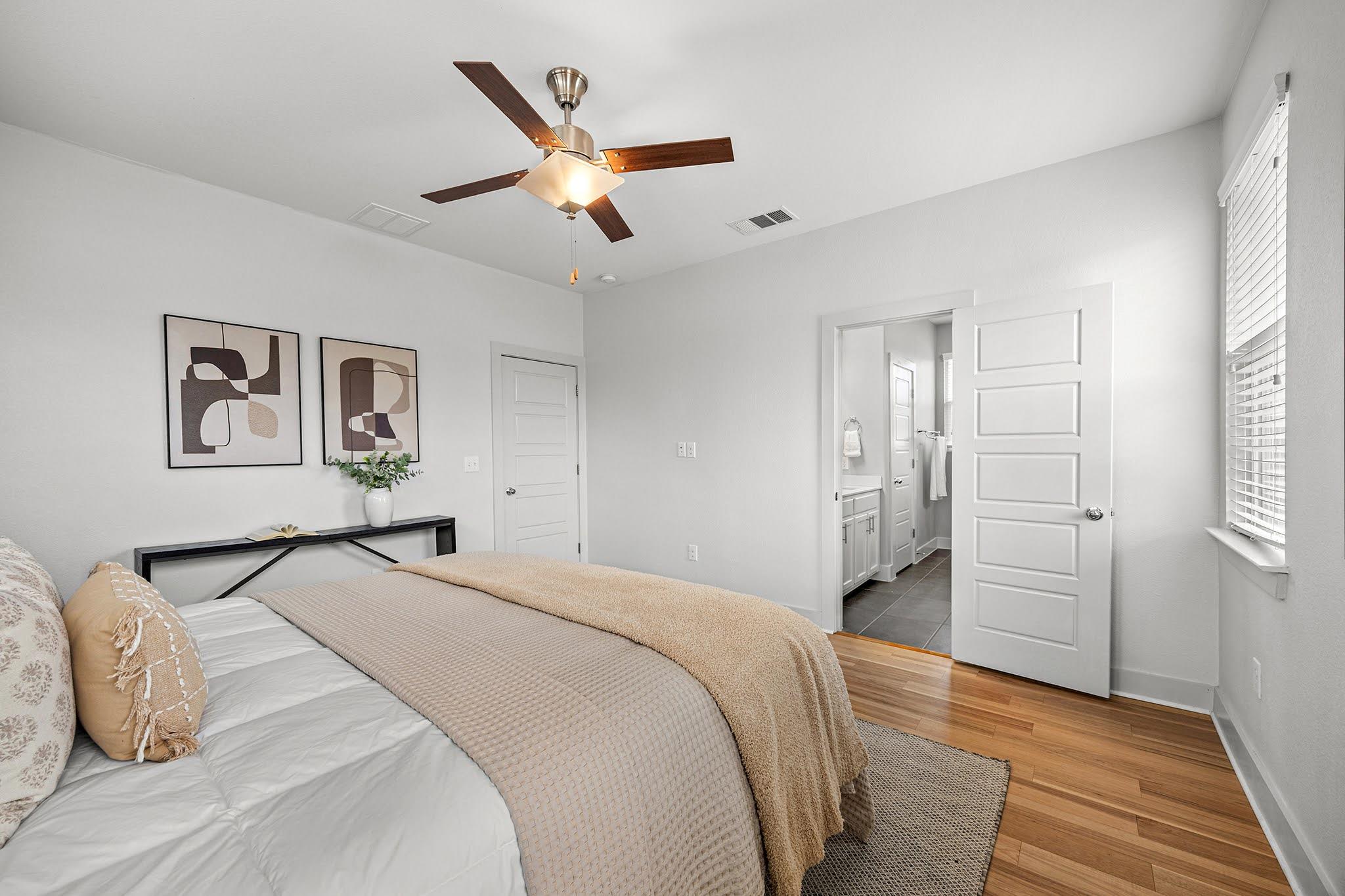 Image 17 of 33 For 2315 Capulet St