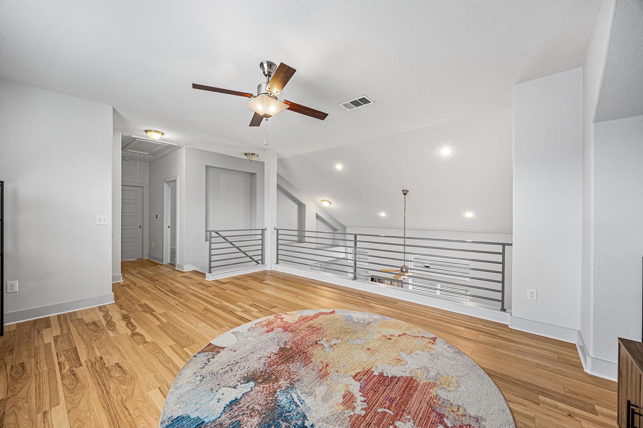 Image 22 of 33 For 2315 Capulet St