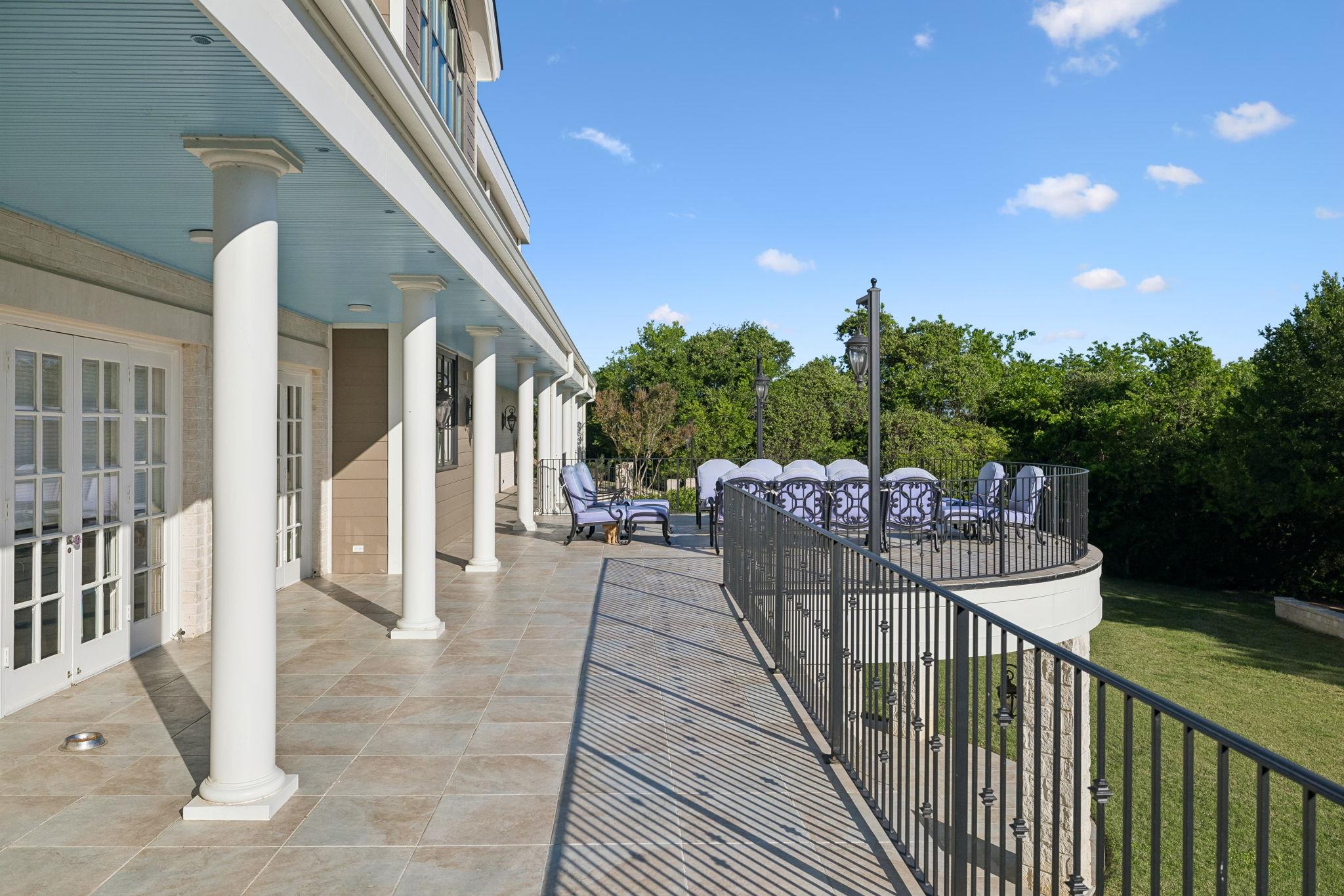 Image 16 of 40 For 999 Schwarzlose Rd