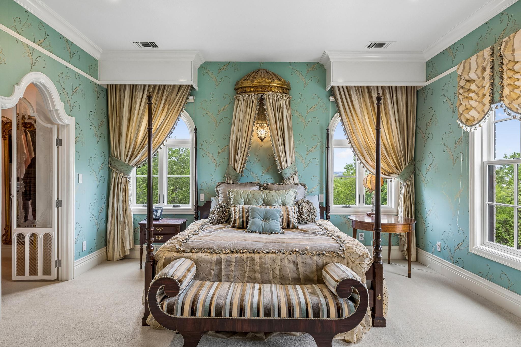 Image 23 of 40 For 999 Schwarzlose Rd