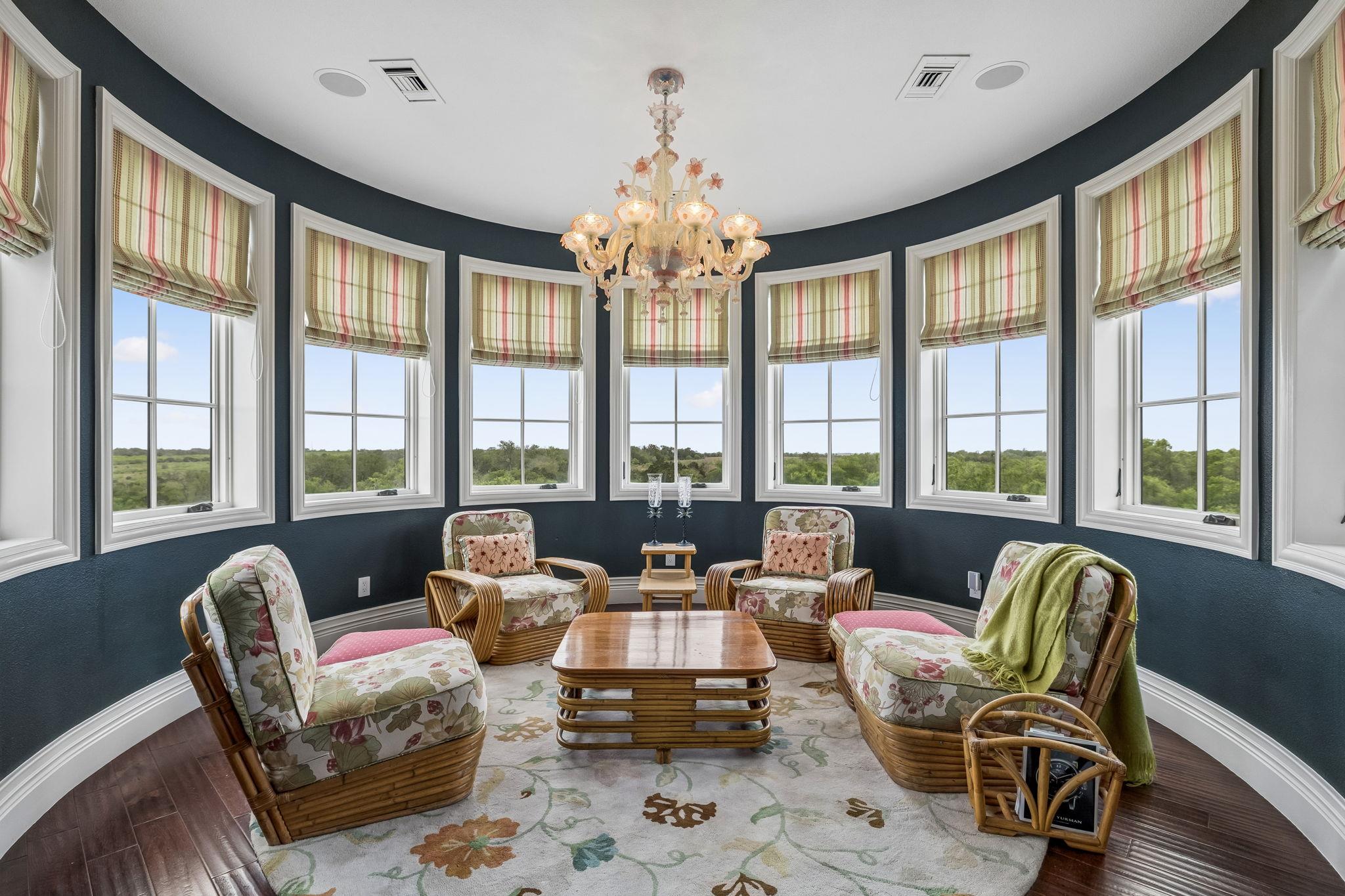 Image 29 of 40 For 999 Schwarzlose Rd