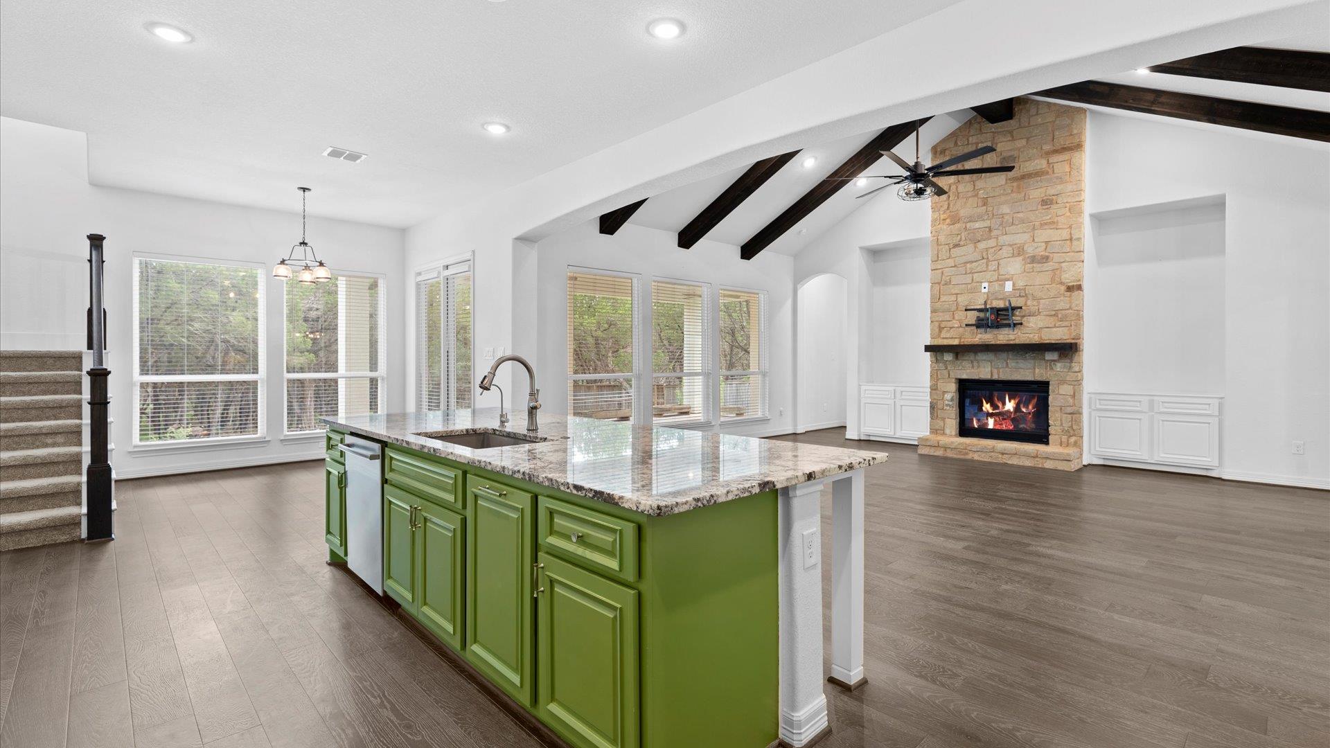 Image 12 of 39 For 2382 Geneseo Oaks