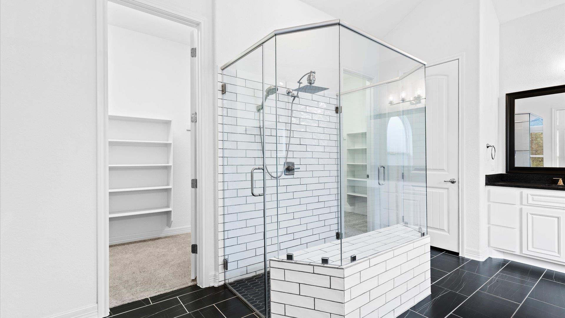 Image 19 of 39 For 2382 Geneseo Oaks