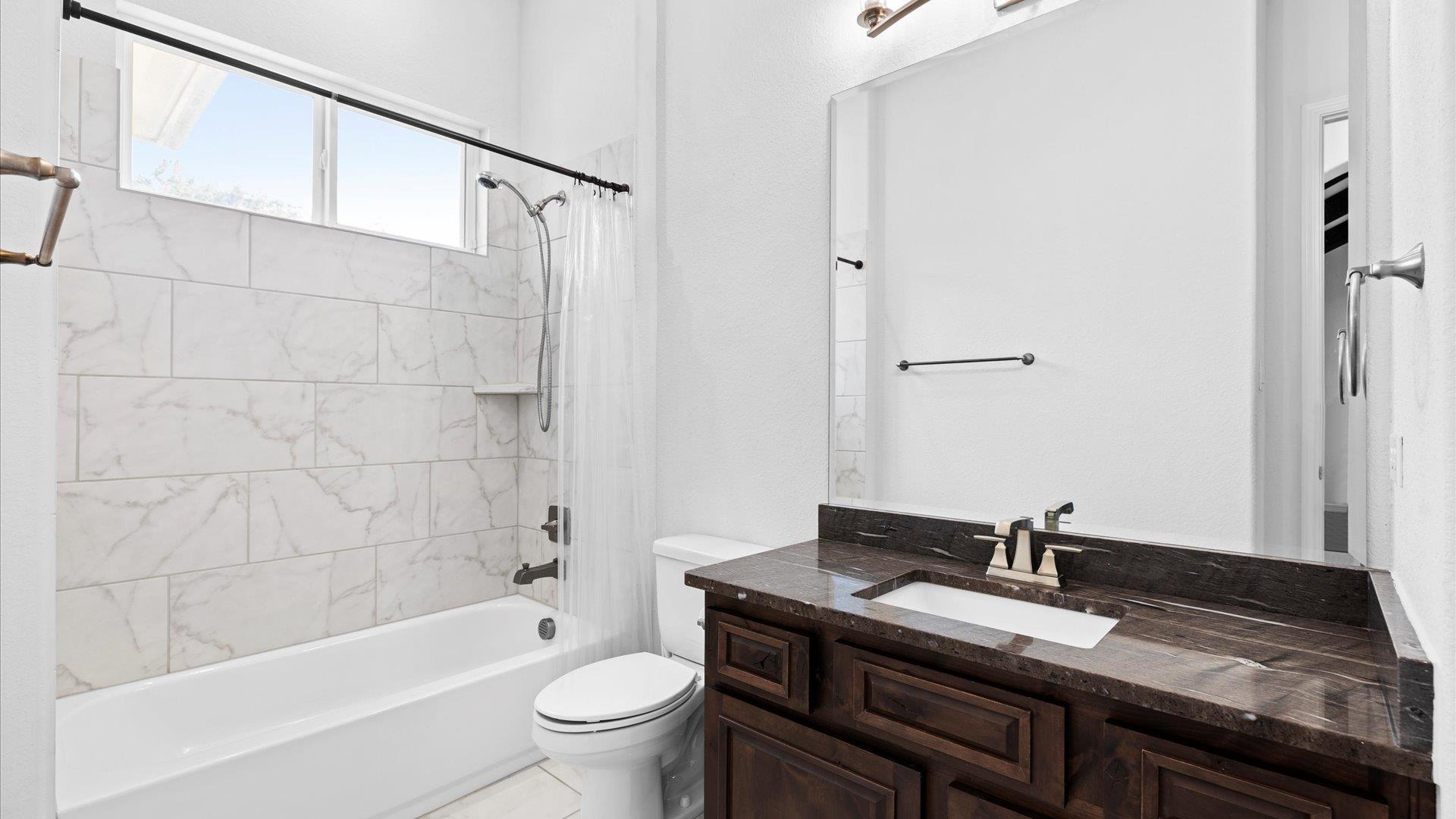 Image 22 of 39 For 2382 Geneseo Oaks