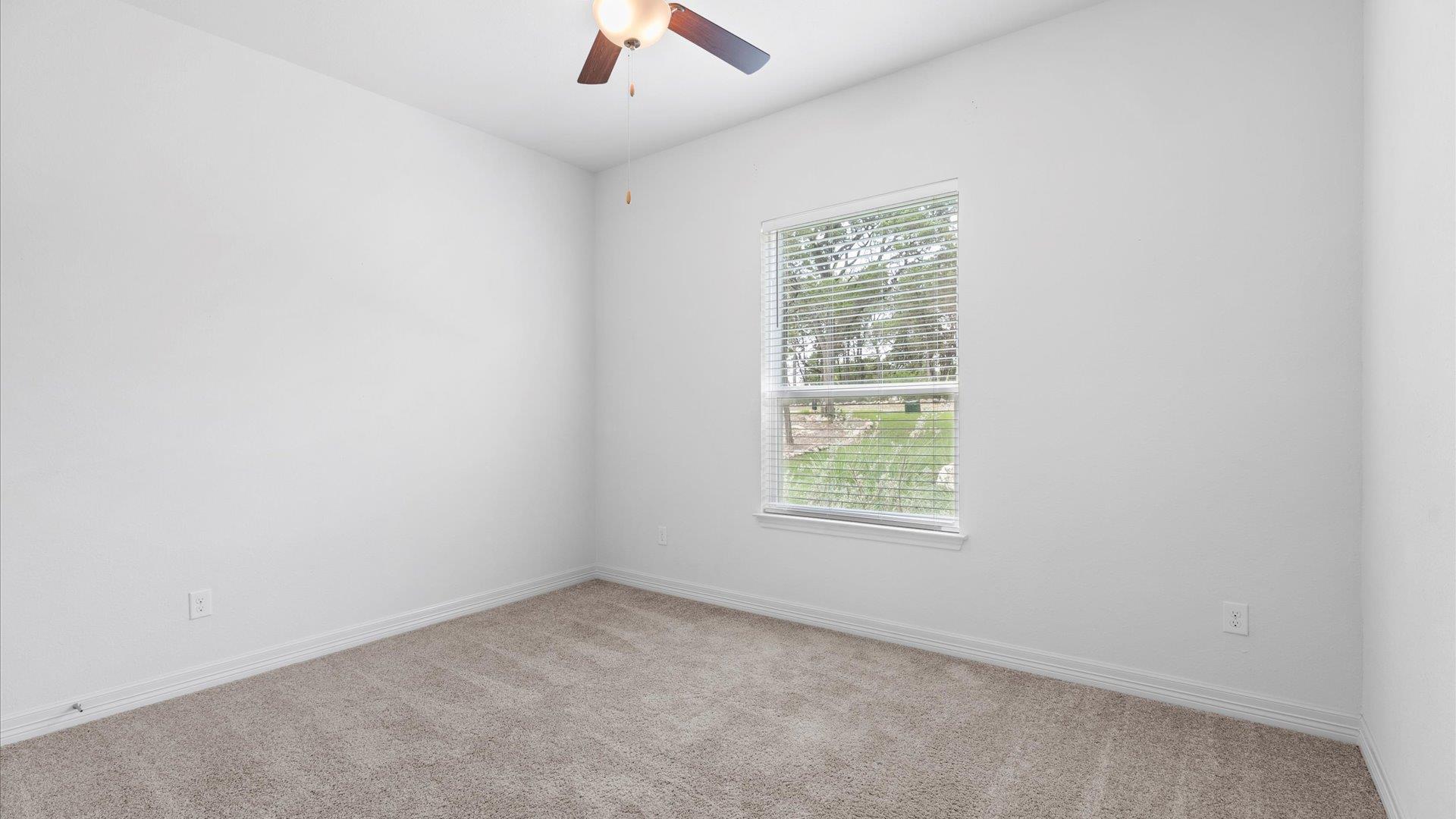 Image 24 of 39 For 2382 Geneseo Oaks