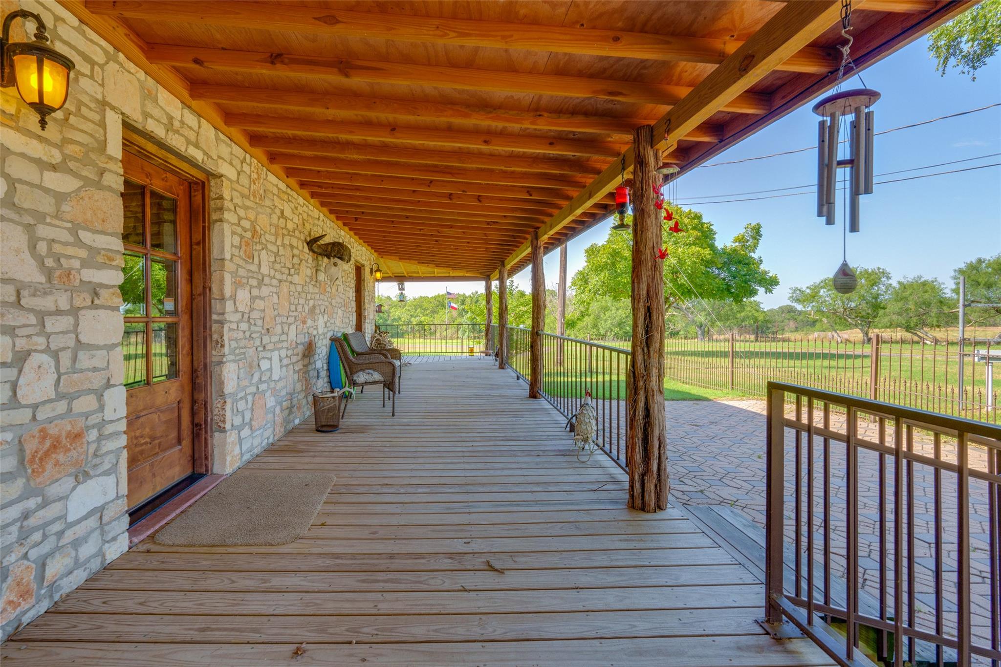 Image 21 of 38 For 10745 Rosemar Ln