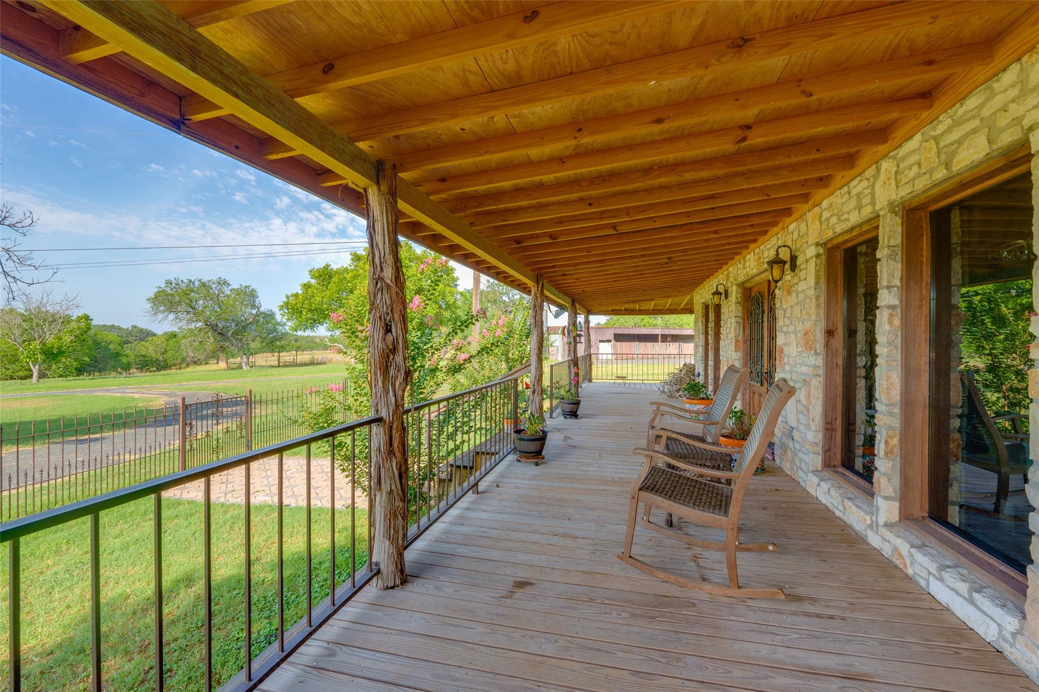 Image 22 of 38 For 10745 Rosemar Ln