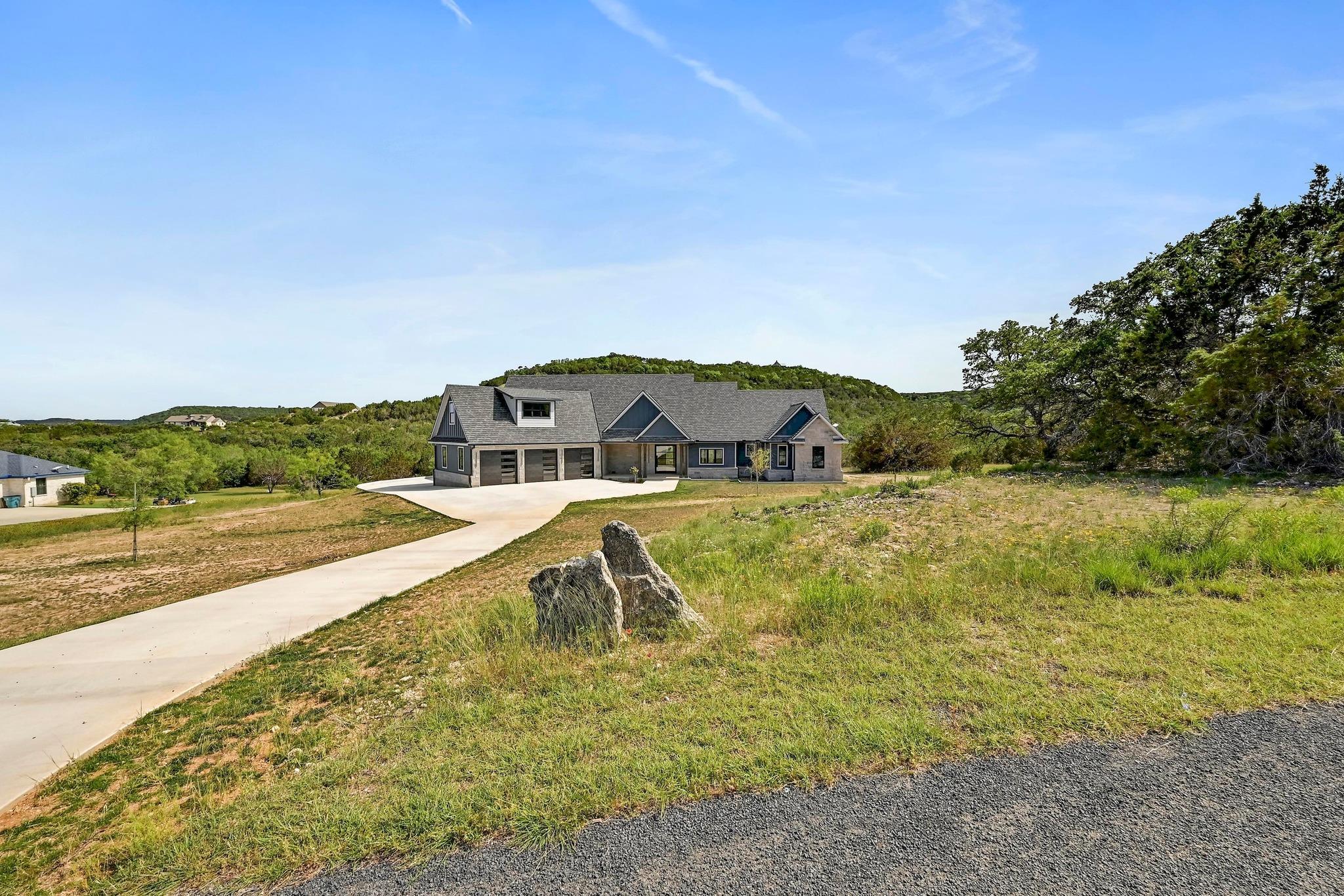 Details for 304 Spring Hollow Dr, Bertram, TX 78605