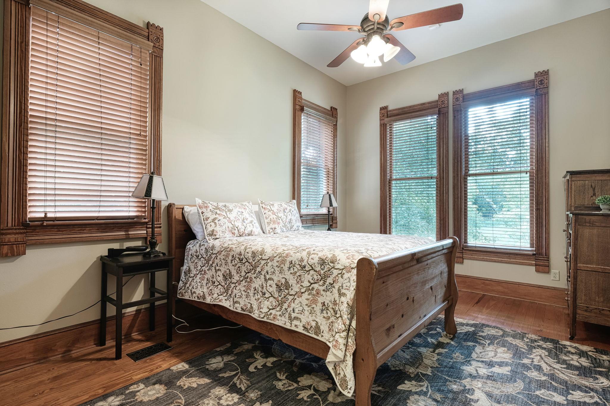 Image 22 of 40 For 11900 Fm 1660