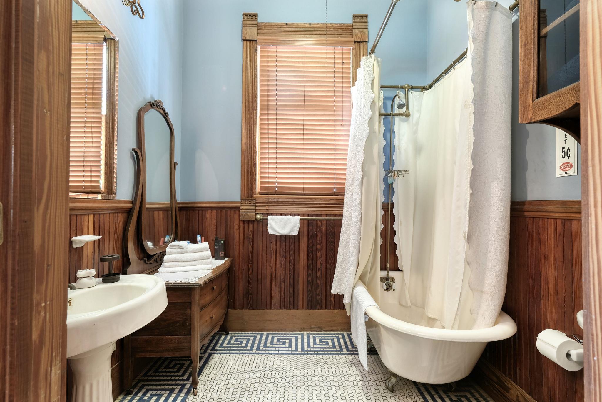 Image 23 of 40 For 11900 Fm 1660