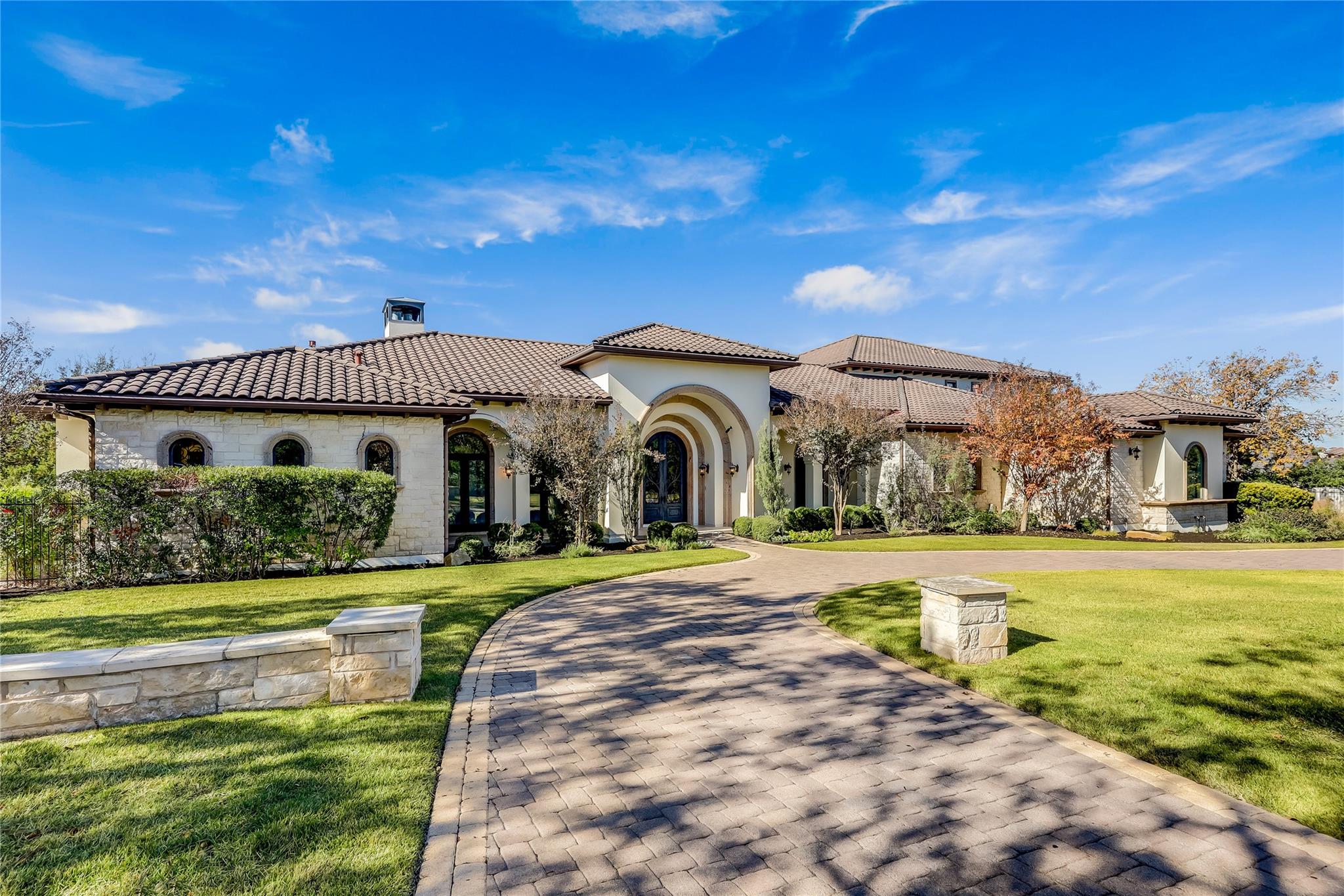 Details for 4908 Mirador Dr, Austin, TX 78735