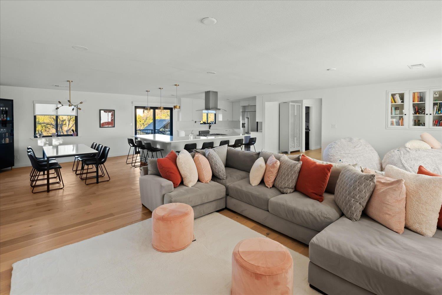 Image 7 of 23 For 4200 Bluffridge Dr