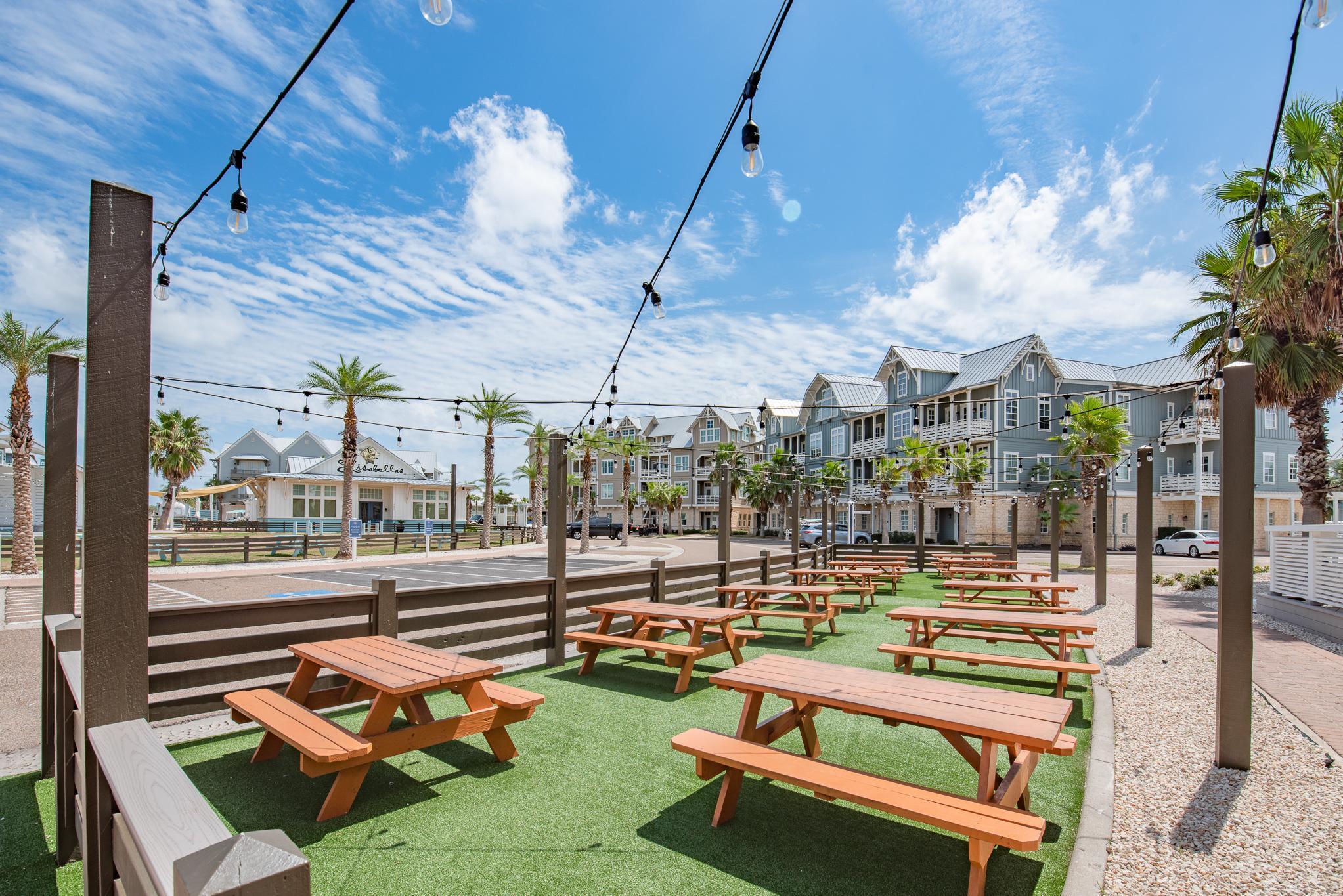 Image 33 of 40 For 170 Social Cir #11