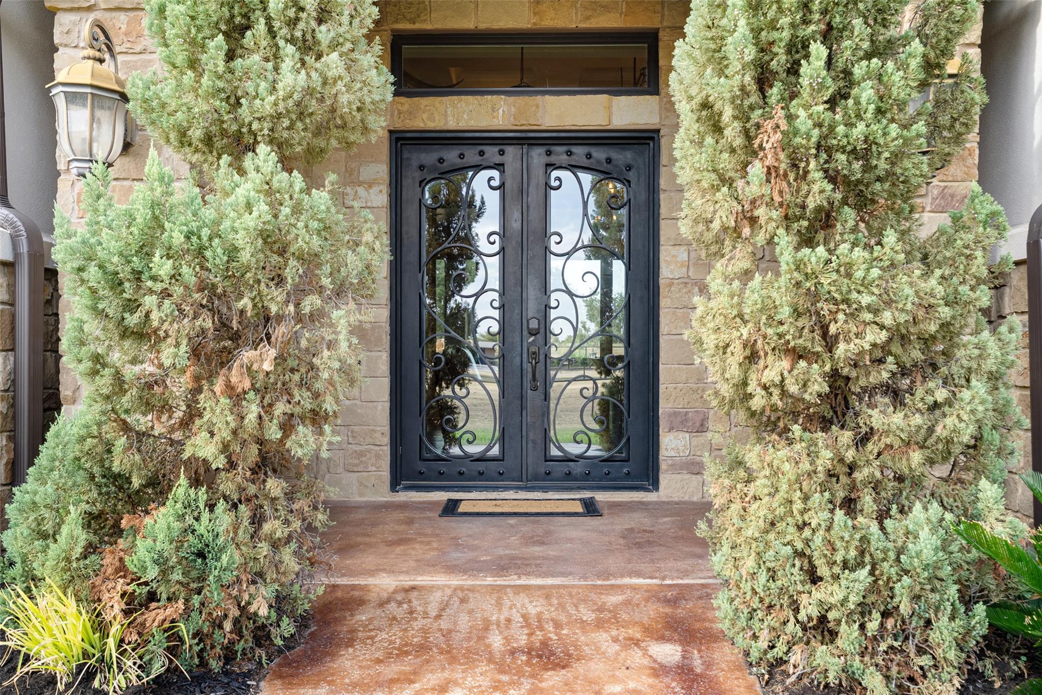 Image 12 of 40 For 2700 County Road 282 Rd