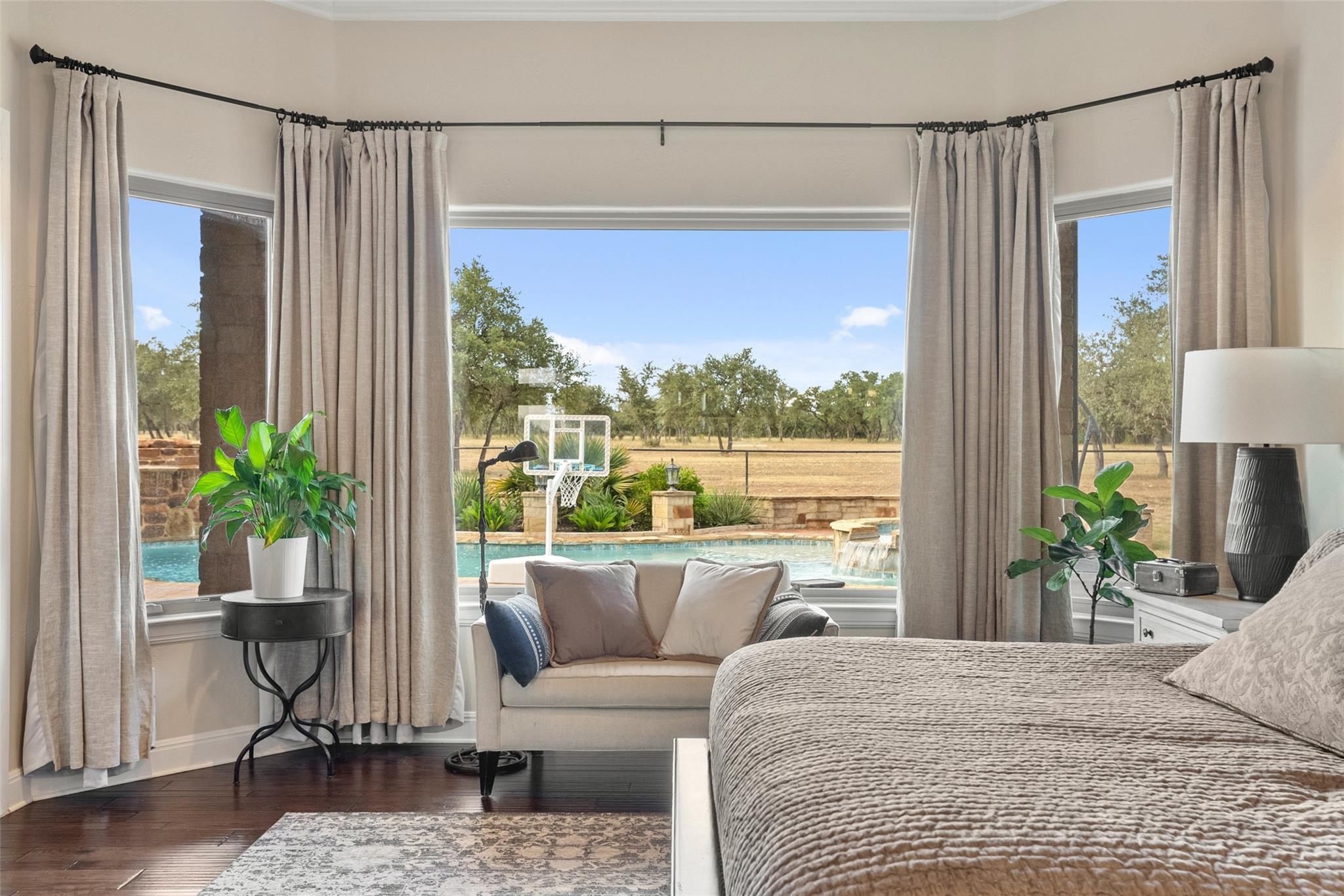 Image 21 of 40 For 2700 County Road 282 Rd