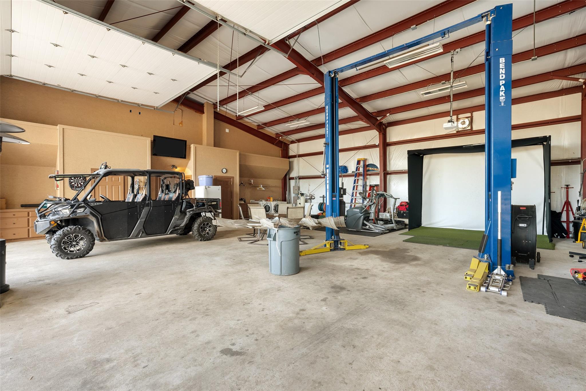 Image 29 of 40 For 2700 County Road 282 Rd