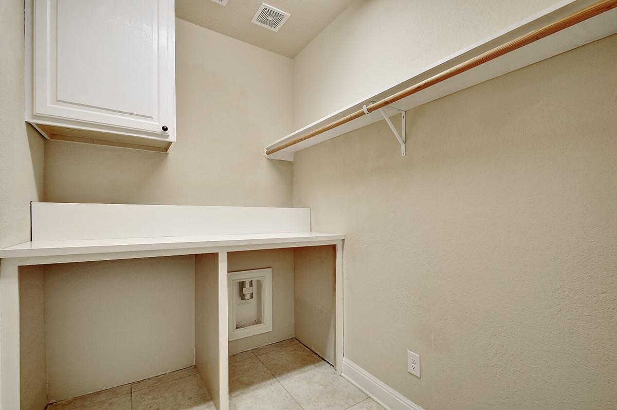 Image 17 of 40 For 930 Dulce Vis