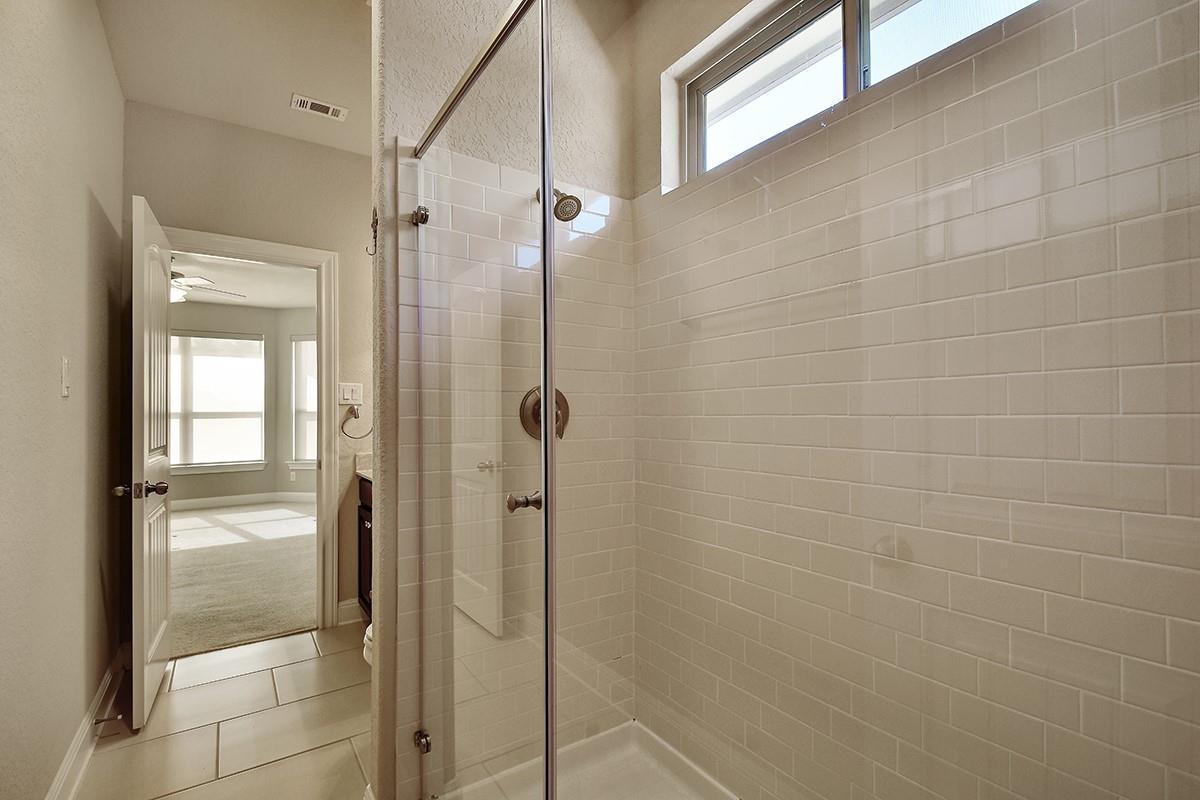 Image 23 of 40 For 930 Dulce Vis