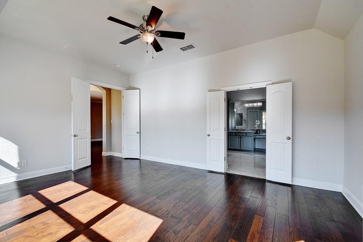 Image 25 of 40 For 930 Dulce Vis