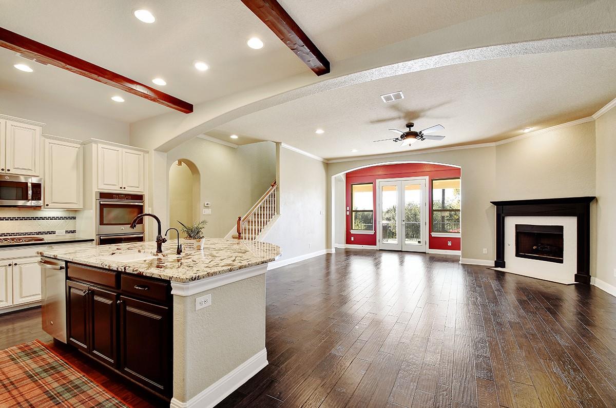 Image 3 of 40 For 930 Dulce Vis